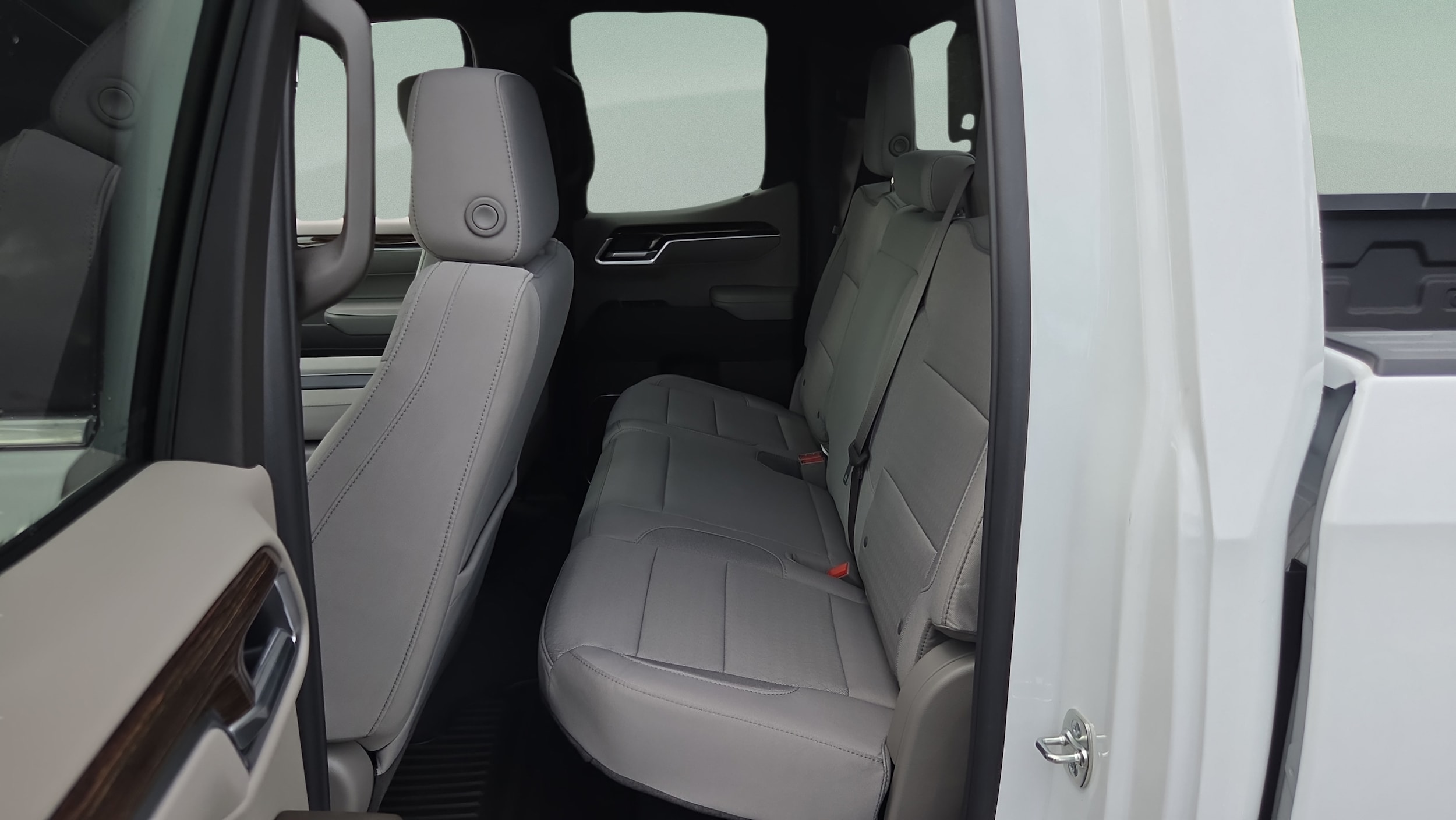 2026 GMC Sierra 1500 SLE - Photo 12
