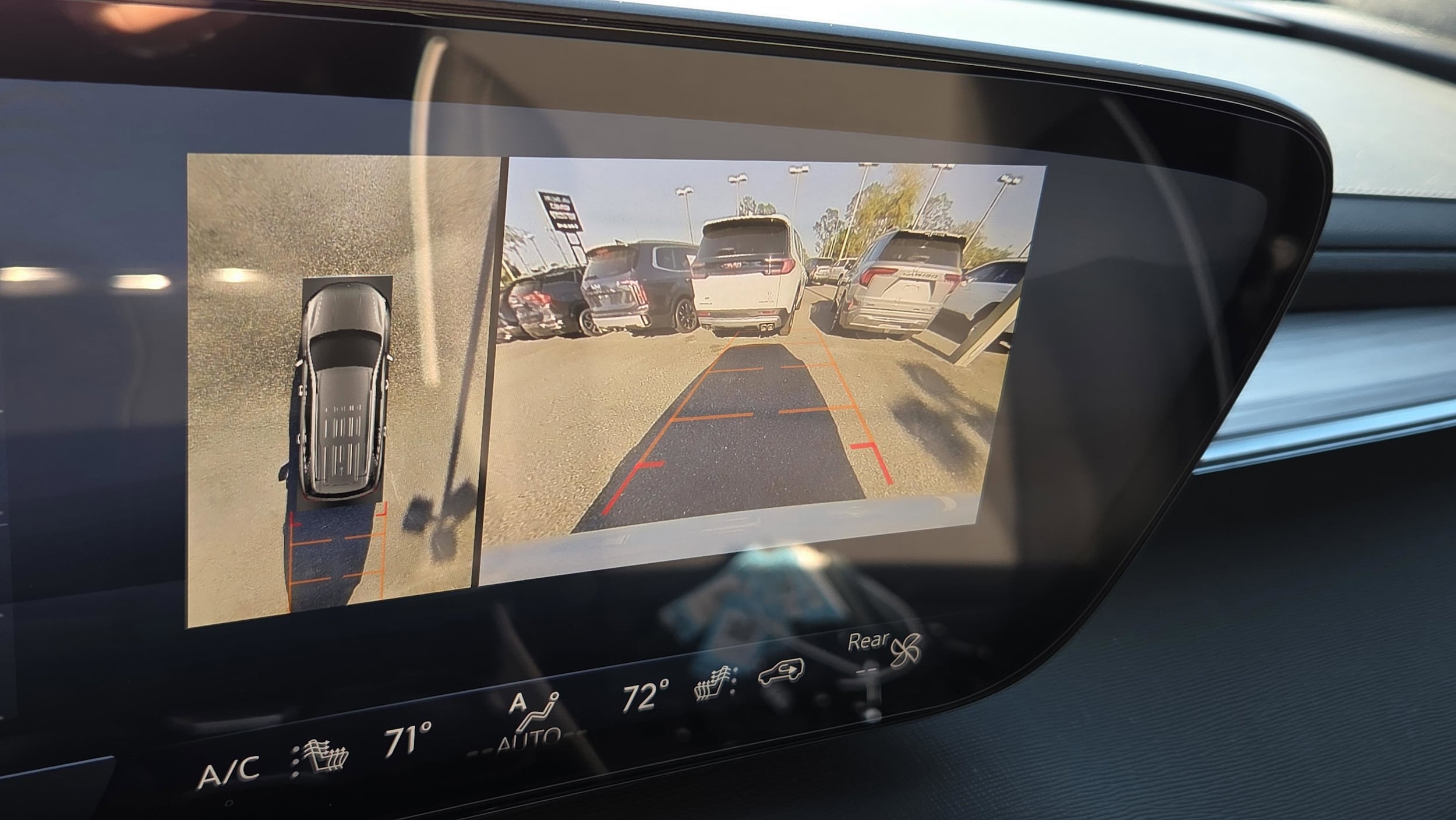 2025 Buick Enclave Preferred - Photo 16