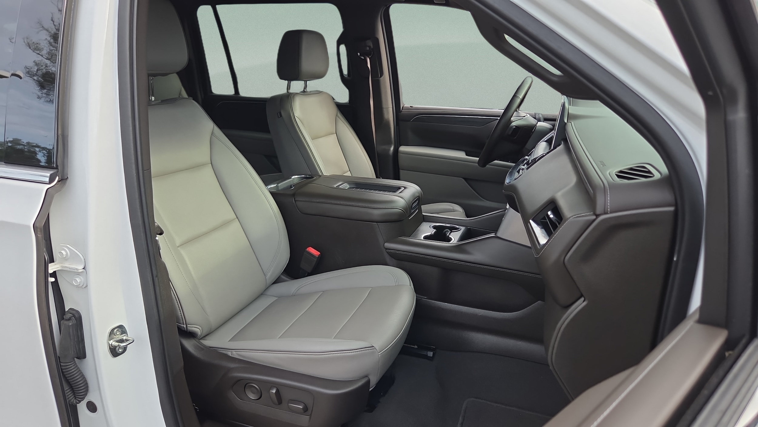 2023 GMC Yukon XL SLT - Photo 19