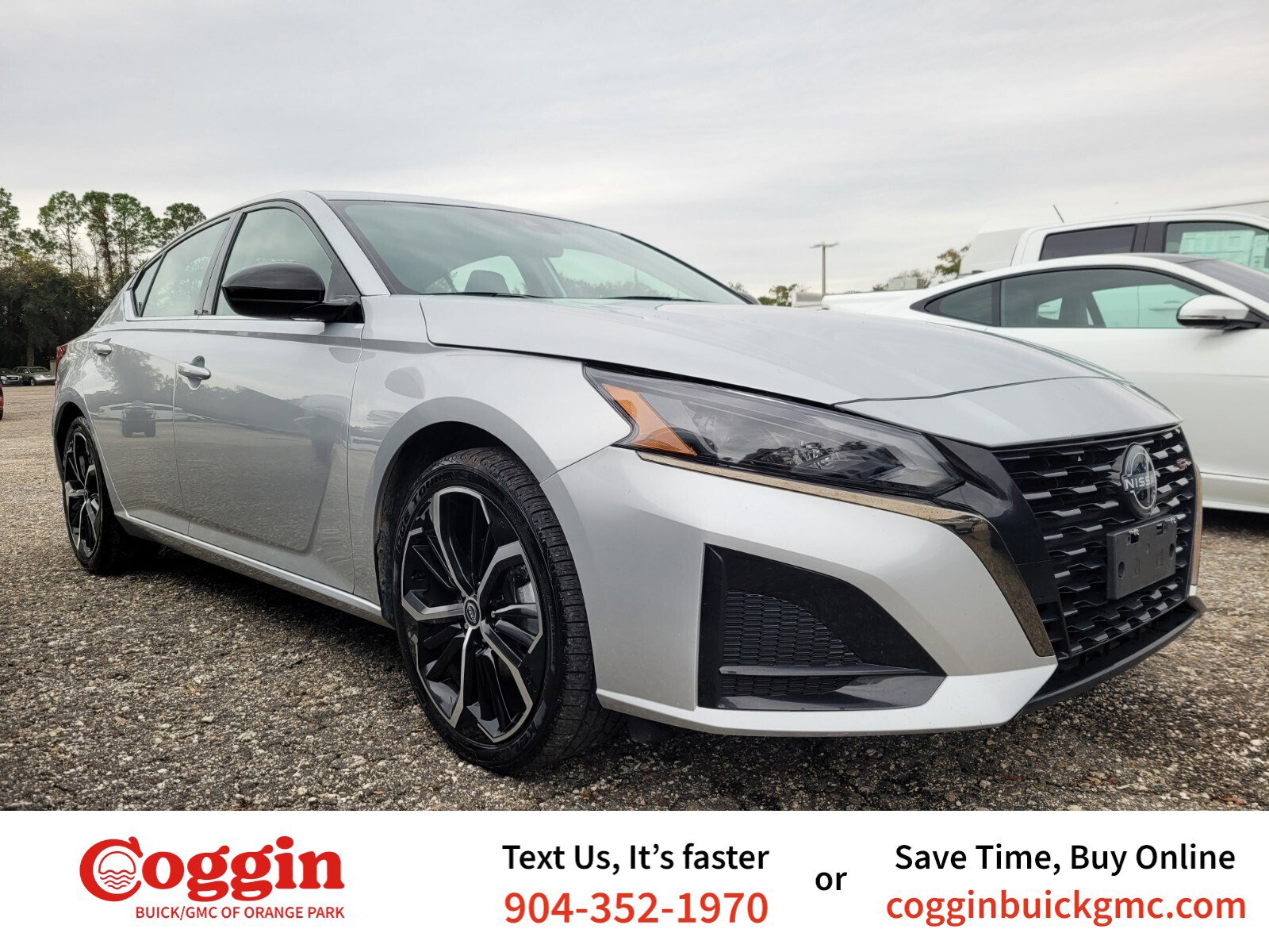 2024 Nissan Altima SR's photo