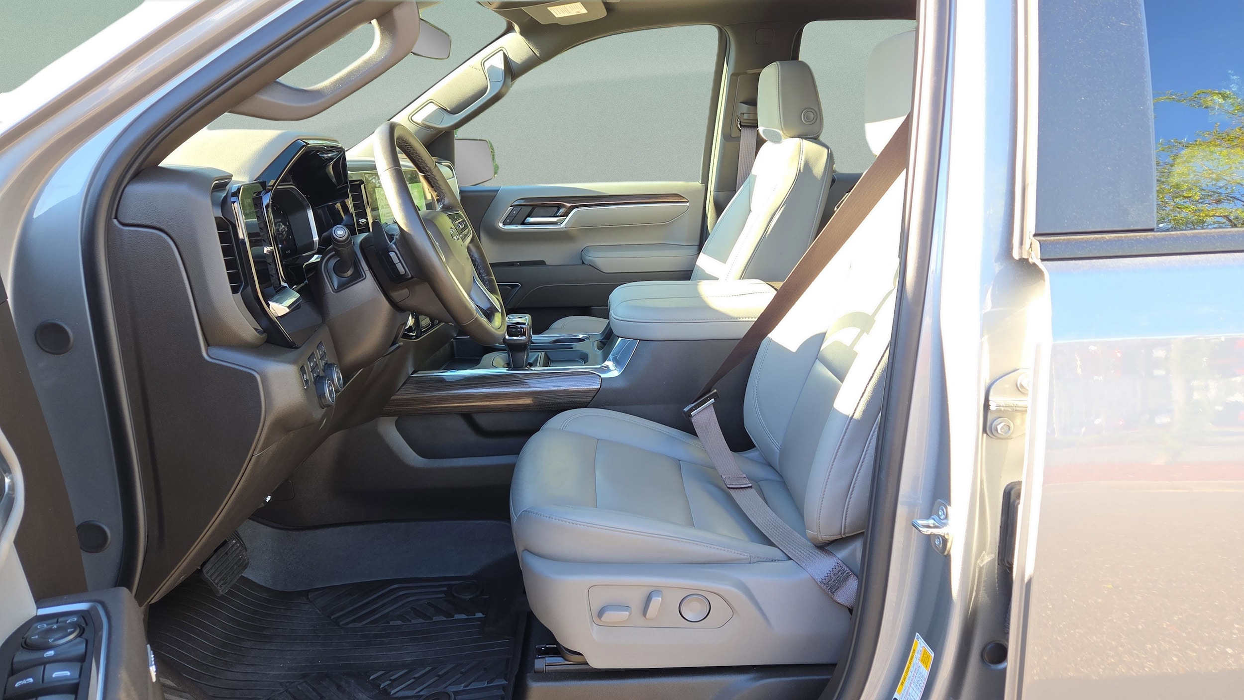 2026 Chevrolet Silverado 1500 LT Trail Boss - Photo 10