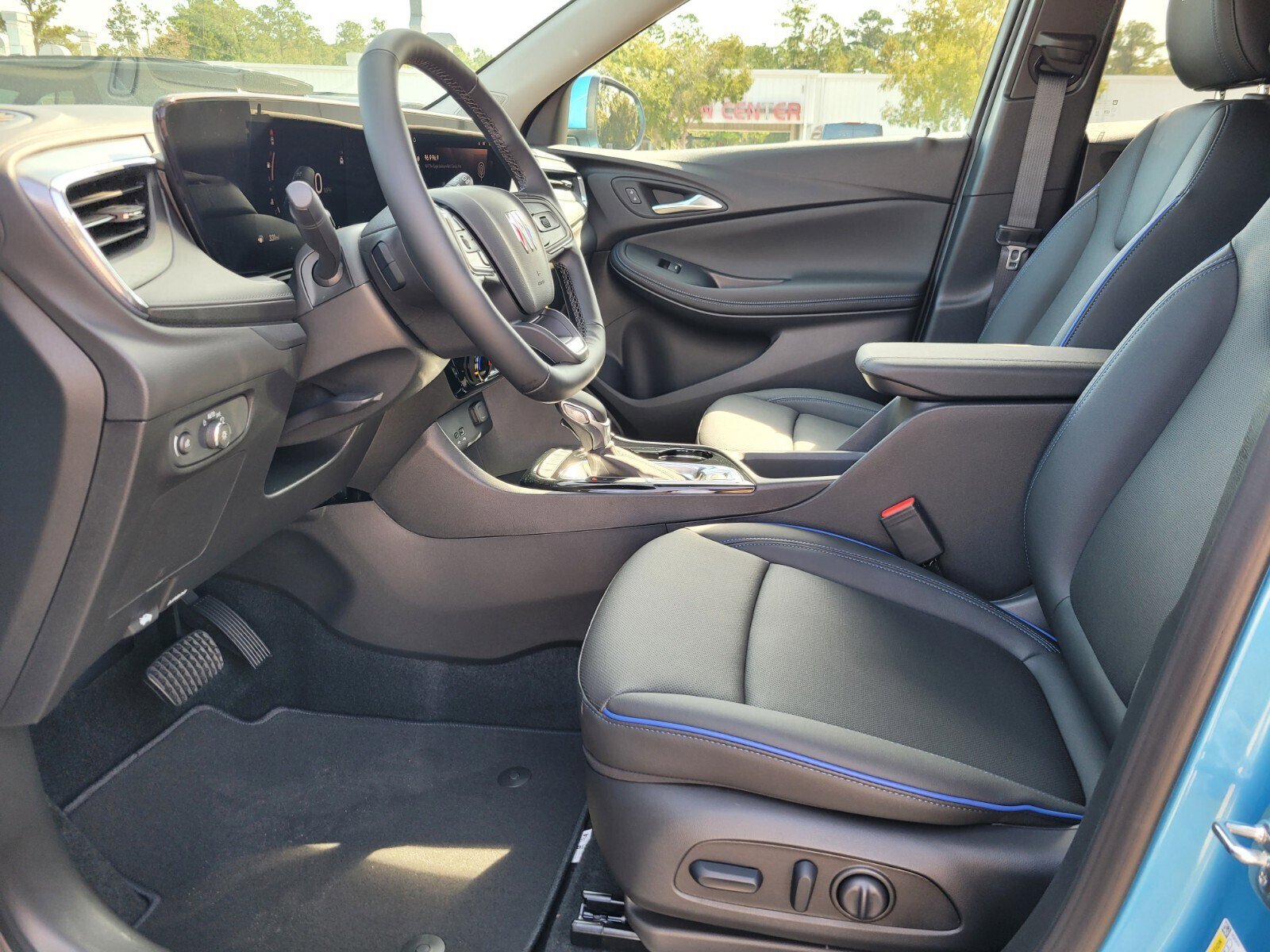 2026 Buick Encore GX Sport Touring photo 3