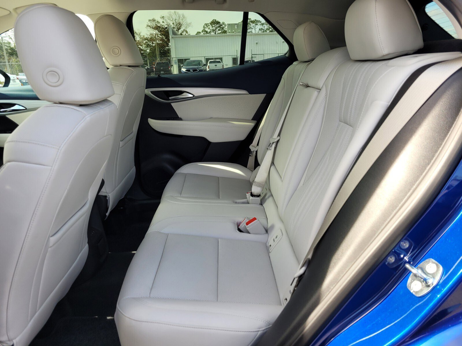 2025 Buick Envision Avenir photo 4