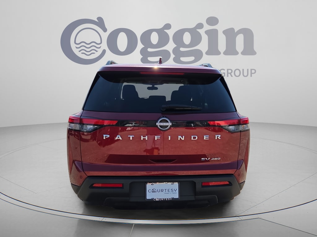 Used 2024 Nissan Pathfinder SV 4WD SUV