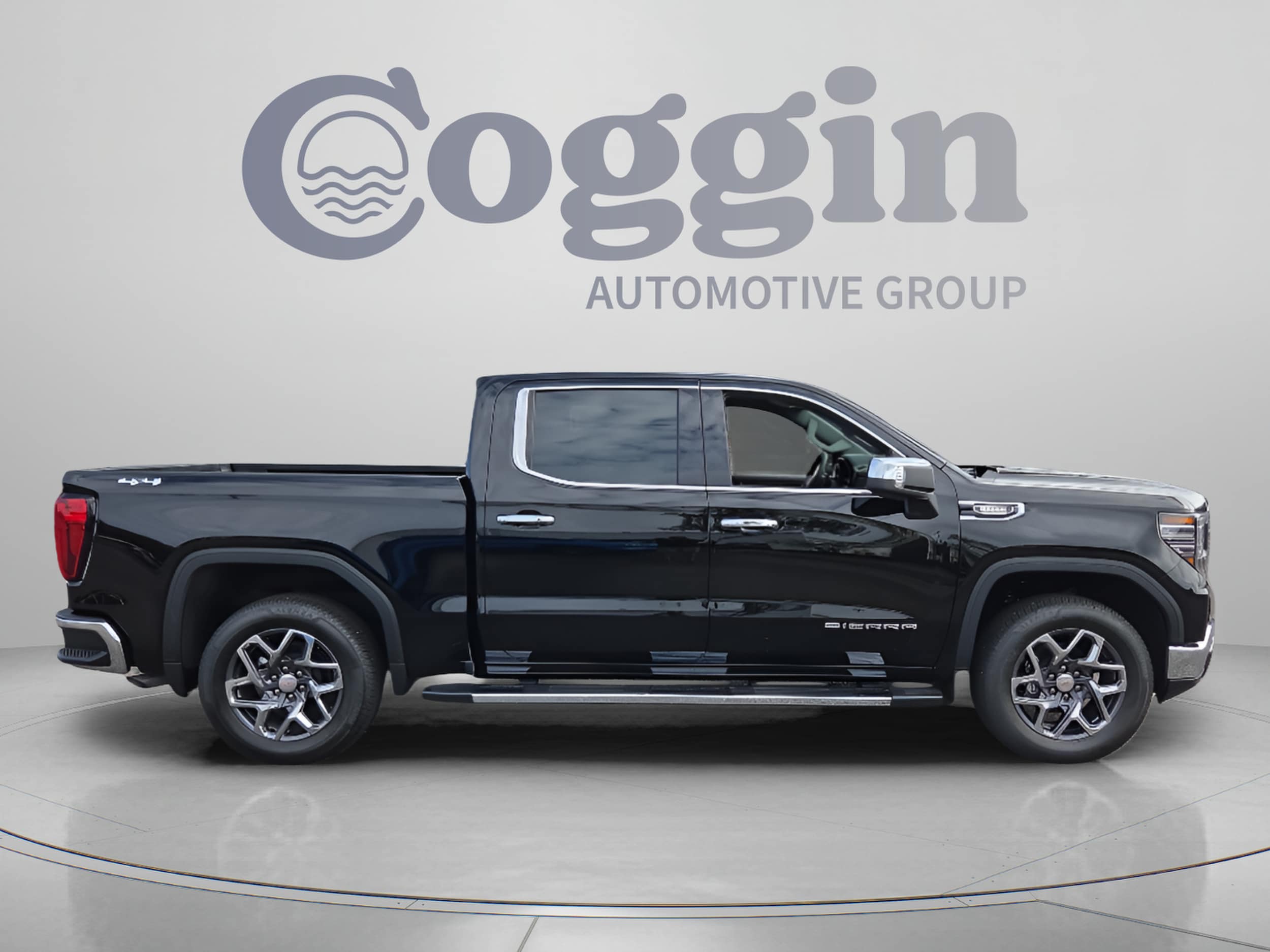 2026 GMC Sierra 1500 SLT - Photo 6