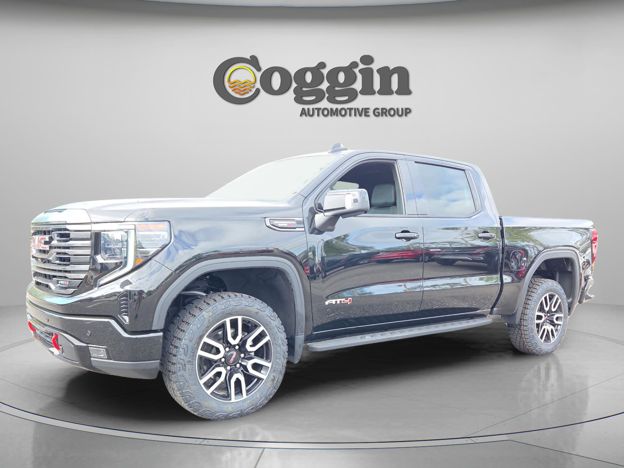 2024 GMC Sierra 4WD Crew Cab Short Box AT4's photo