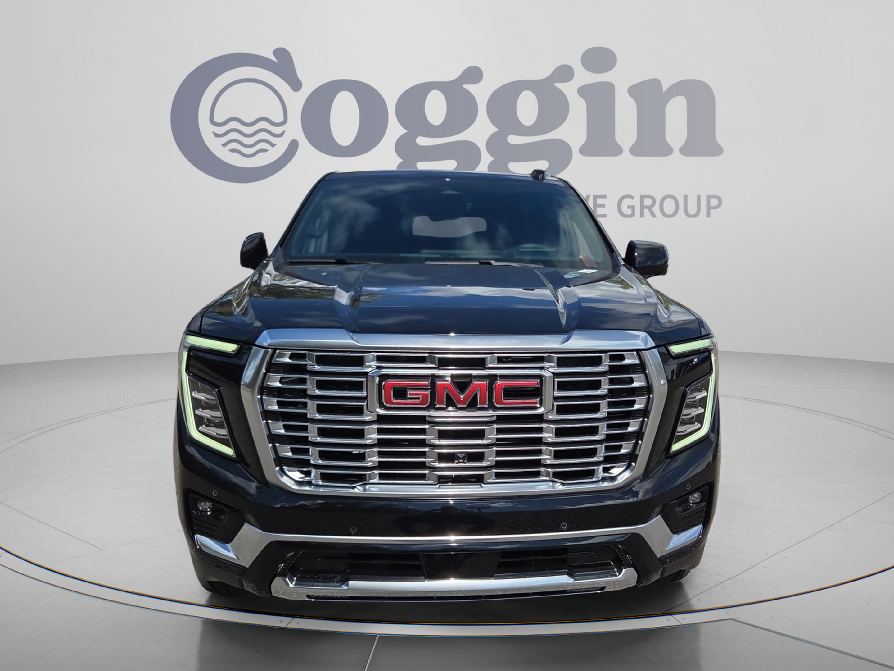 2026 GMC Yukon XL Denali - Photo 8