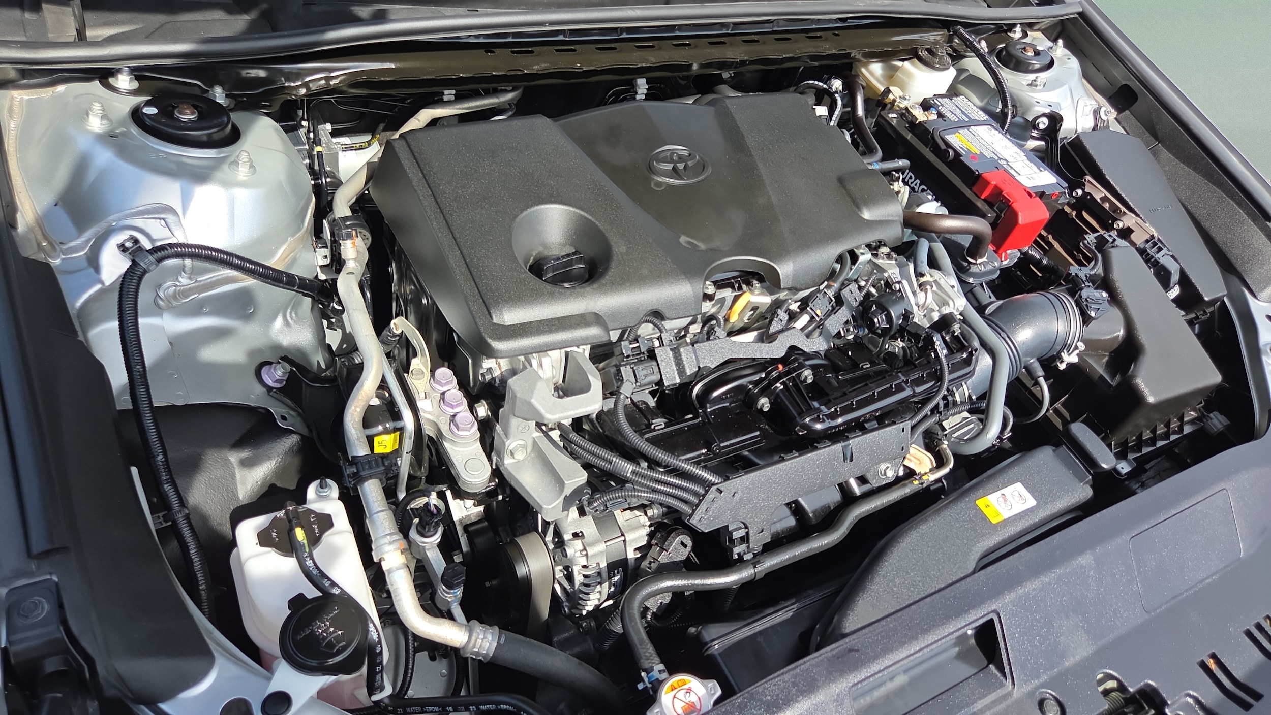2024 Toyota Camry LE - Photo 17