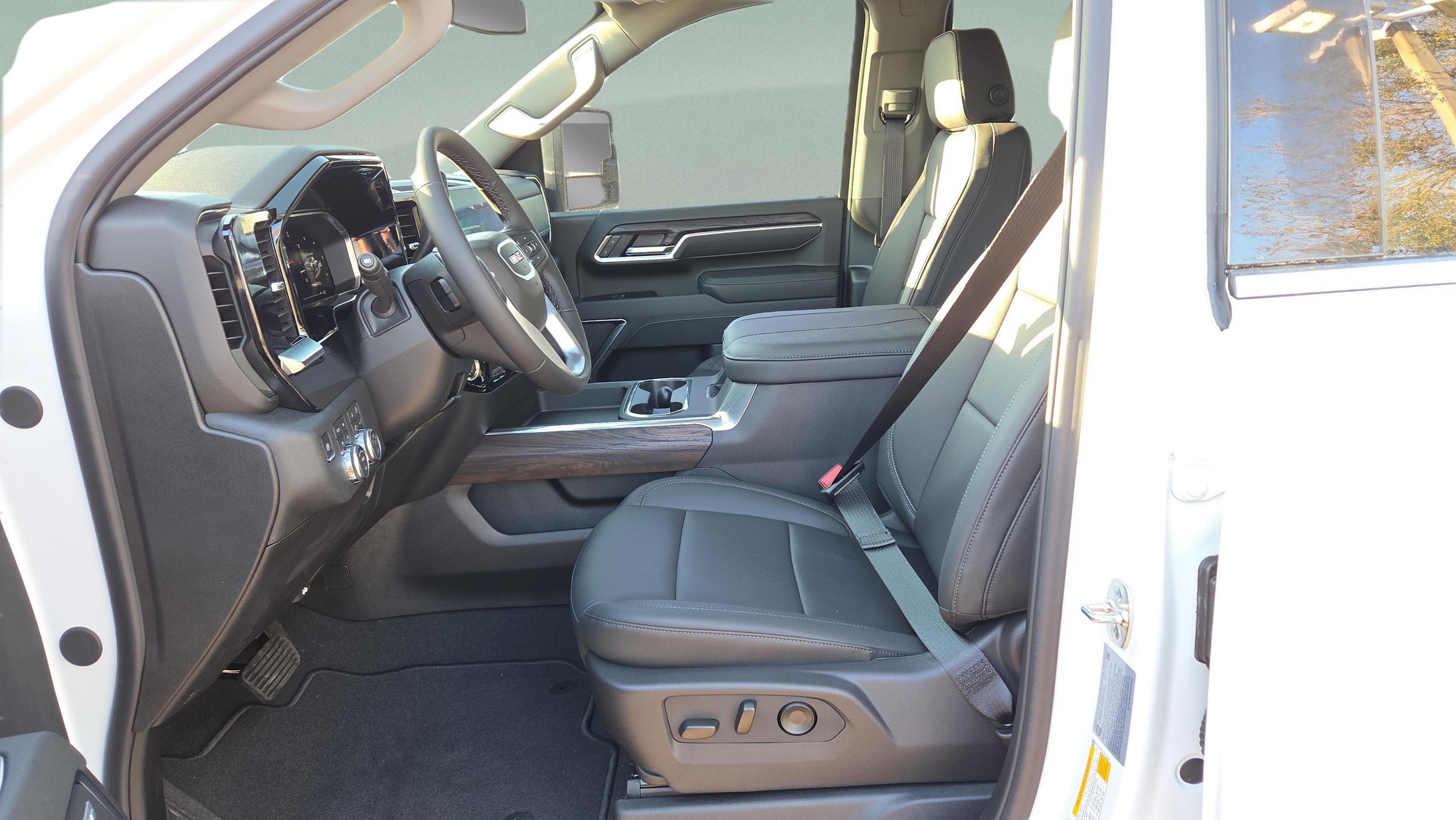 2026 GMC Sierra 2500HD SLT - Photo 25