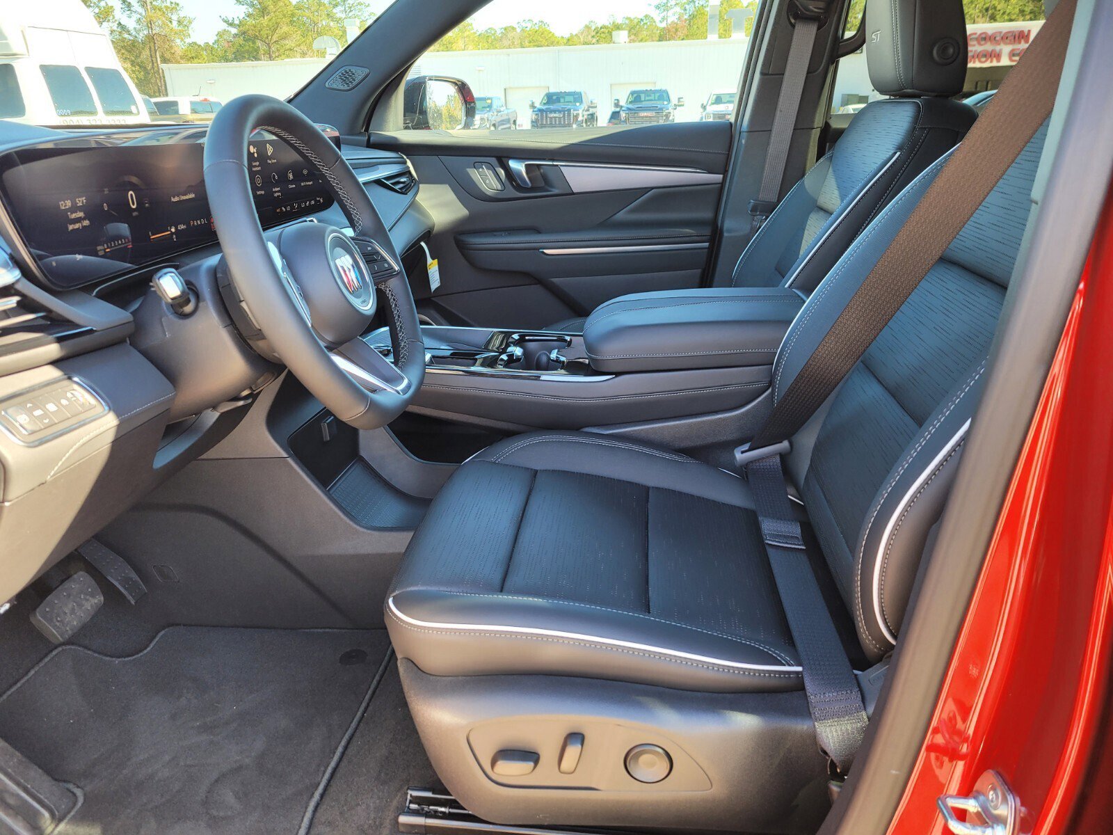 2025 Buick Enclave Sport Touring photo 3