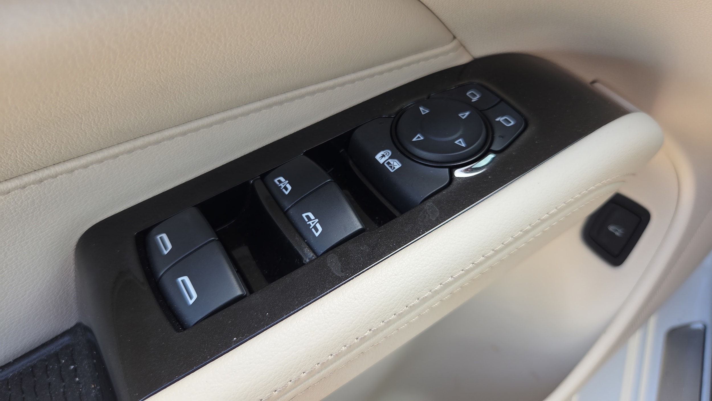 2025 Cadillac CT4 Luxury - Photo 28