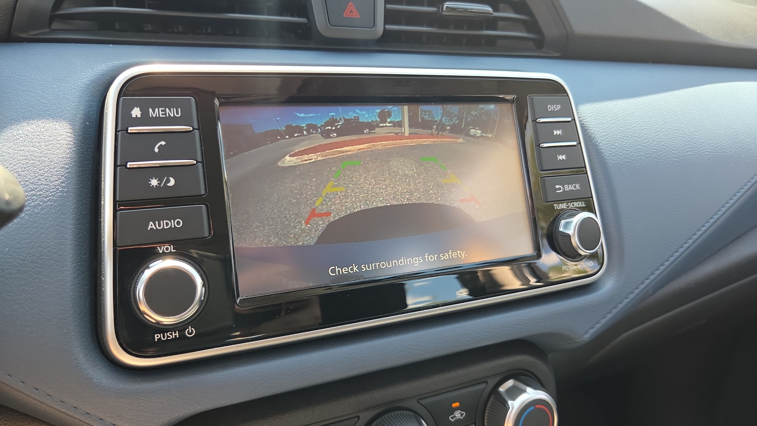 2025 Nissan Versa Sedan SV - Photo 22