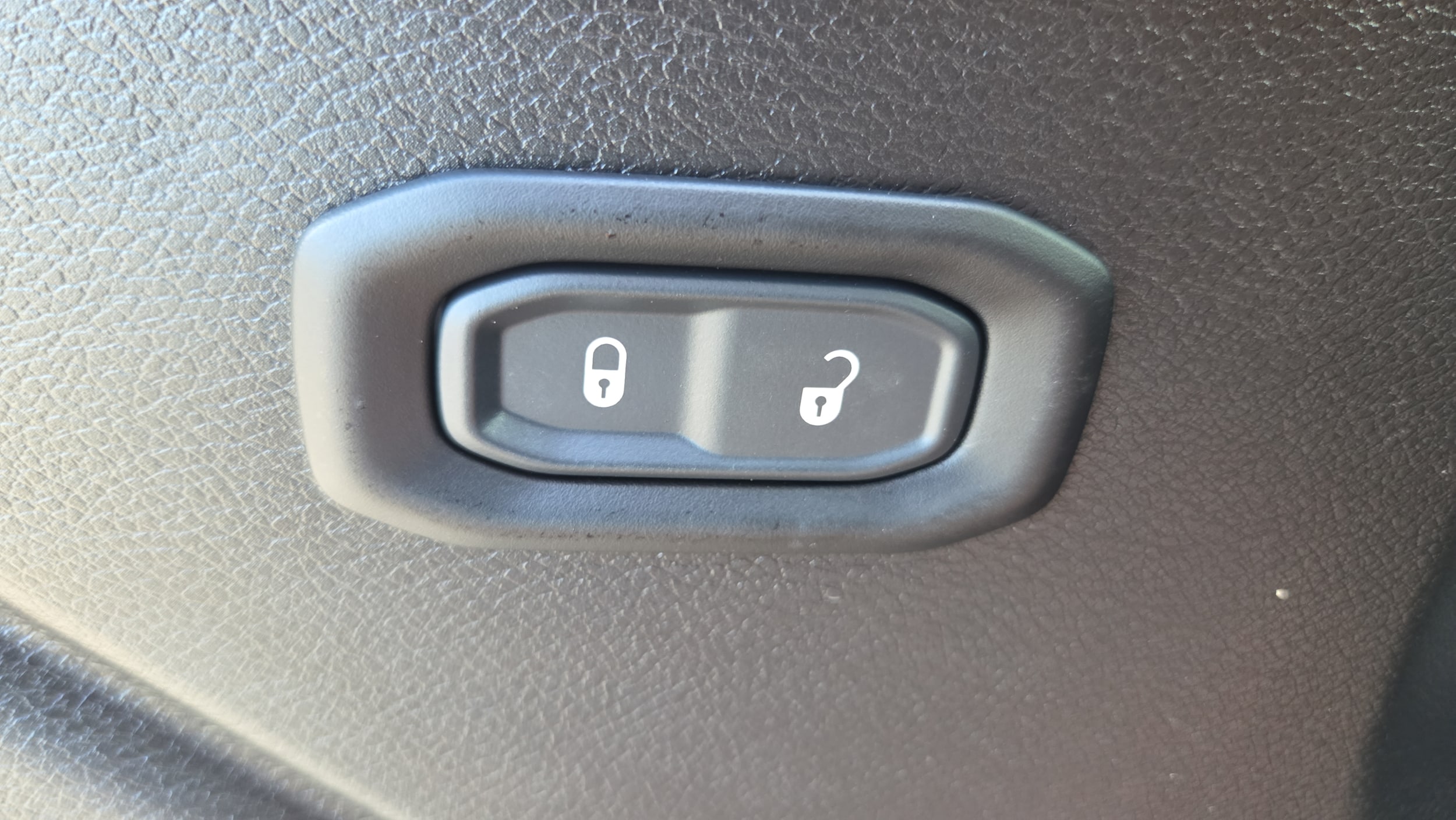 2023 Jeep Wrangler 4-Door Sport S - Photo 35