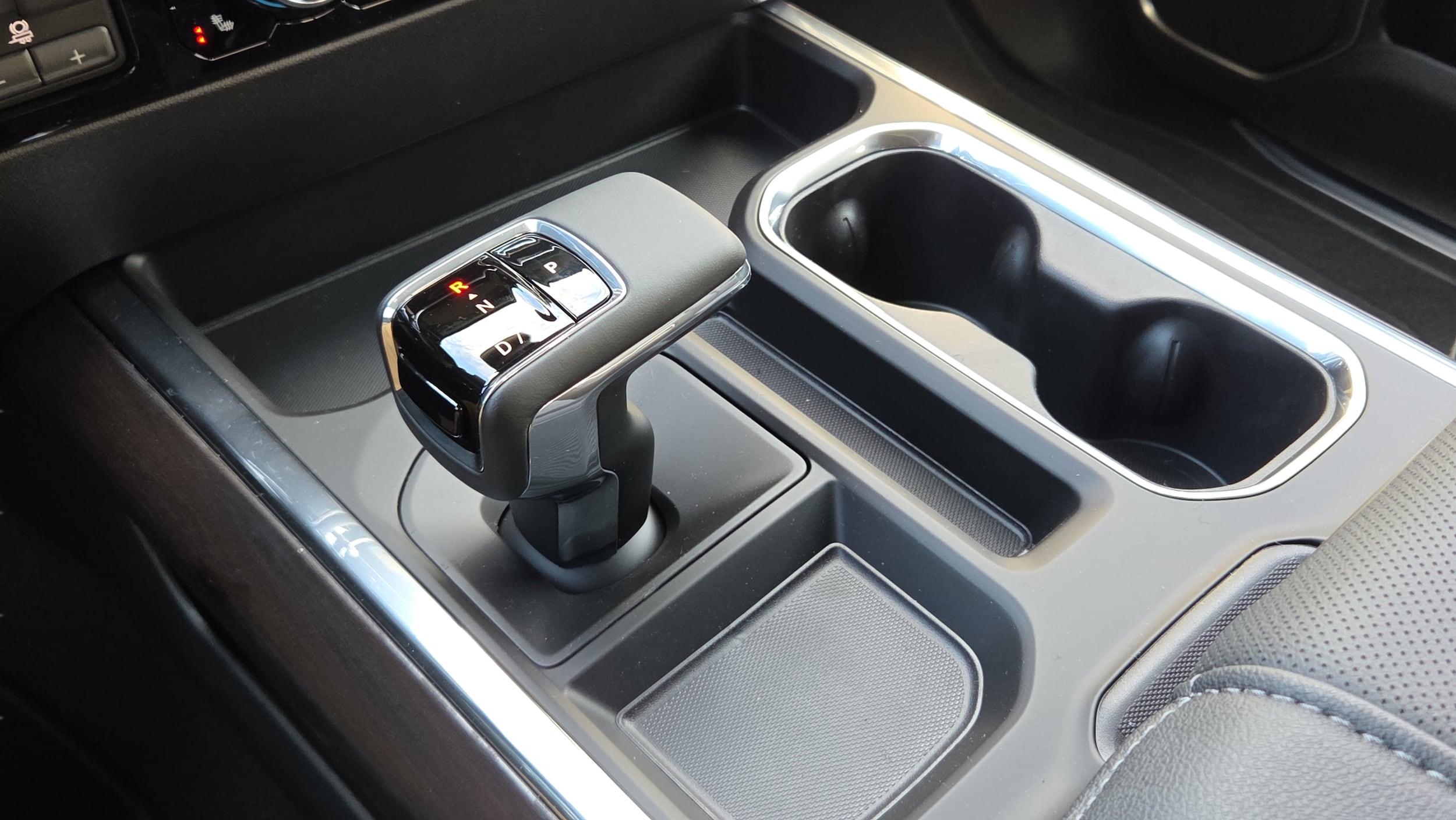 2026 GMC Sierra 1500 SLT - Photo 30