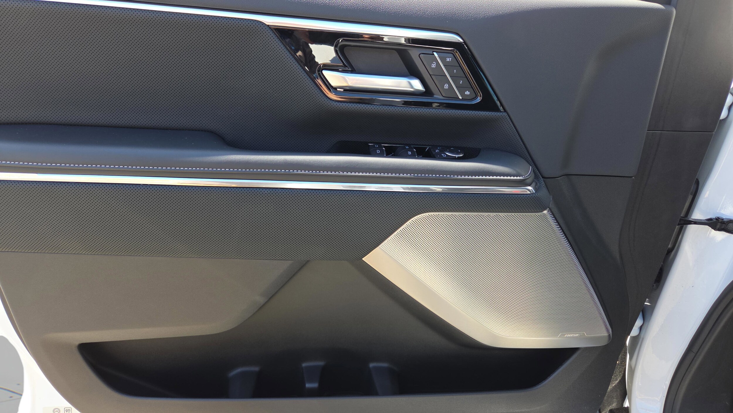 2025 GMC Sierra EV Denali - Photo 19