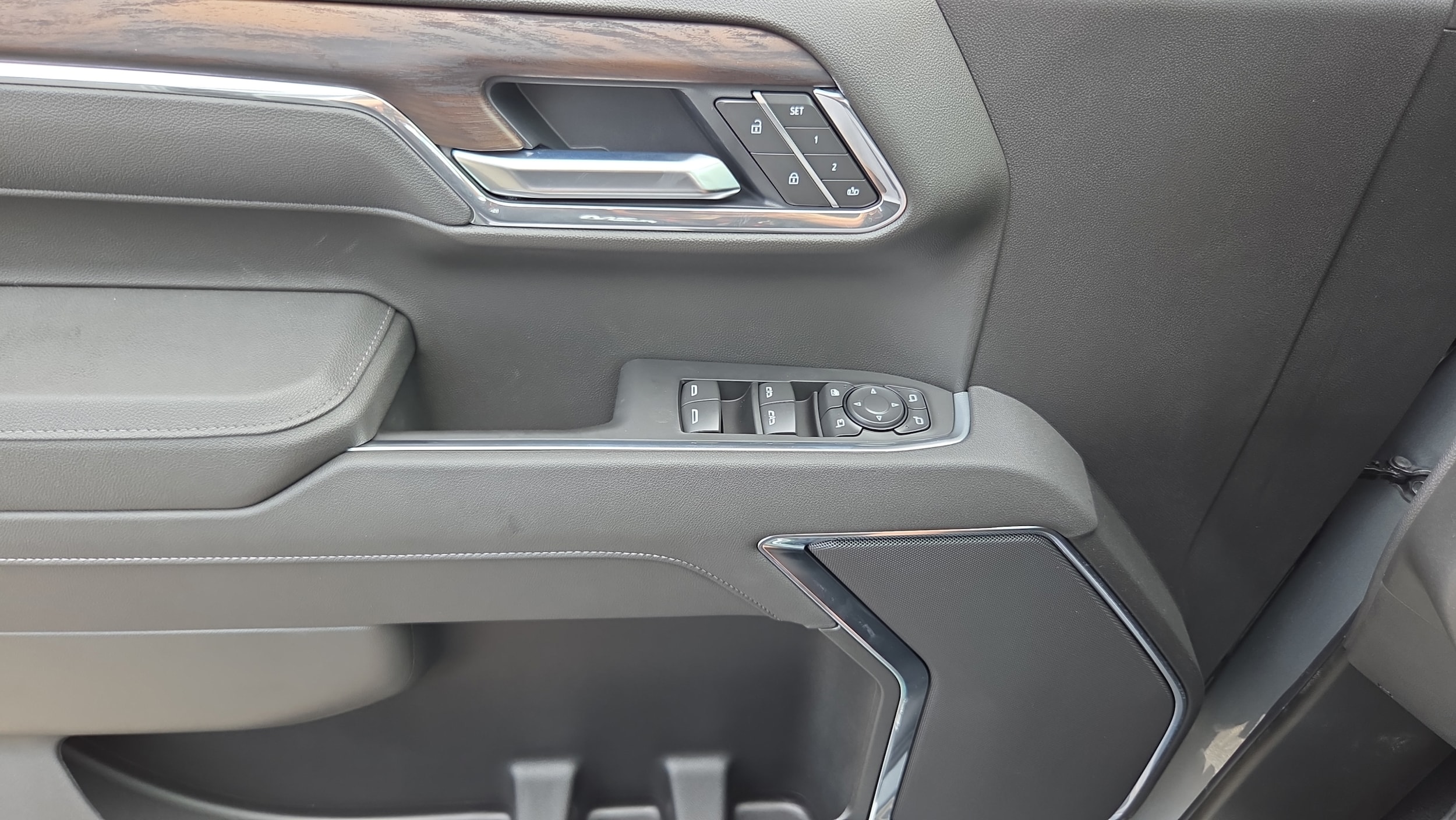2026 GMC Sierra 1500 SLT - Photo 27