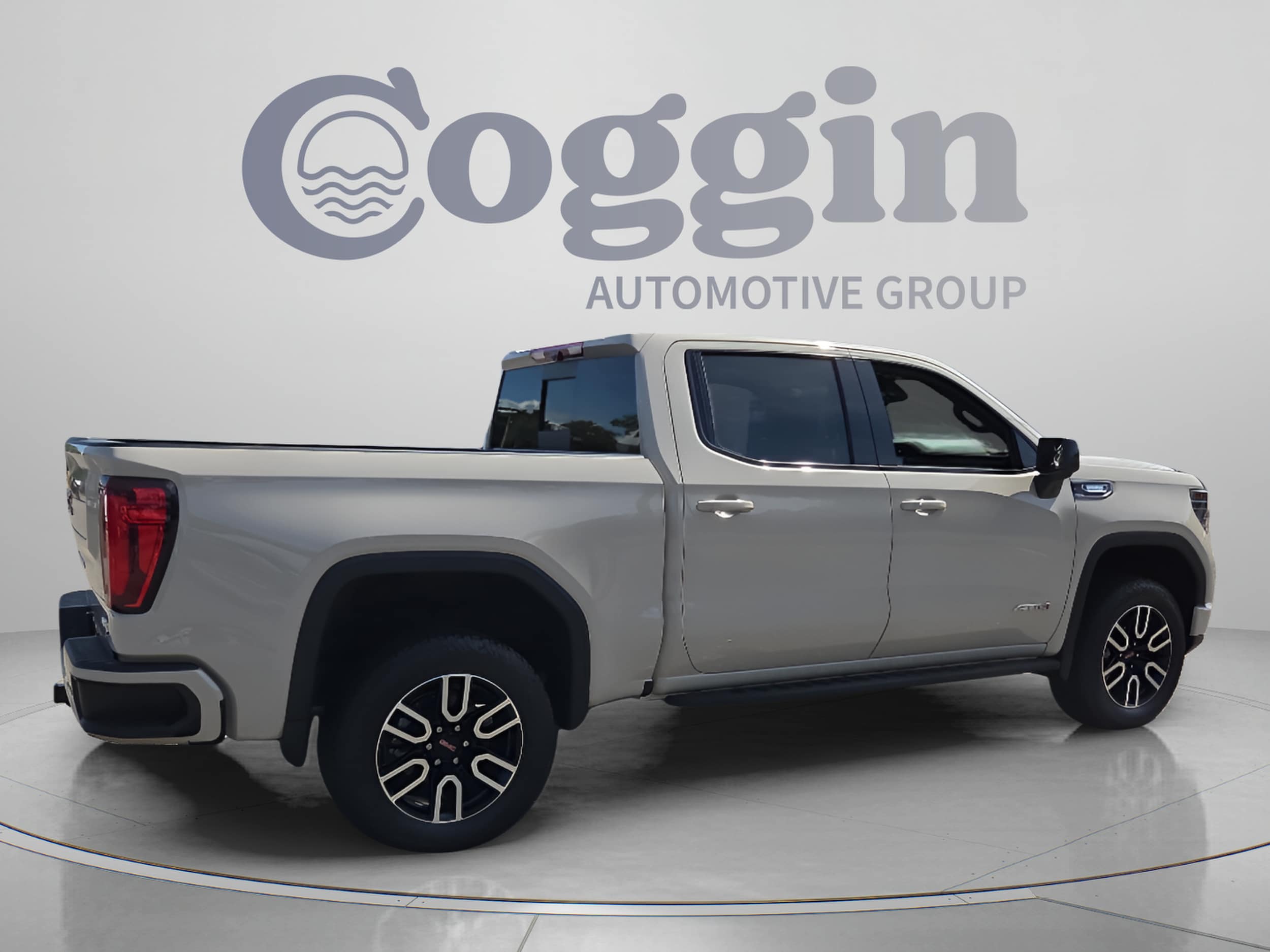 2026 GMC Sierra 1500 AT4 - Photo 5
