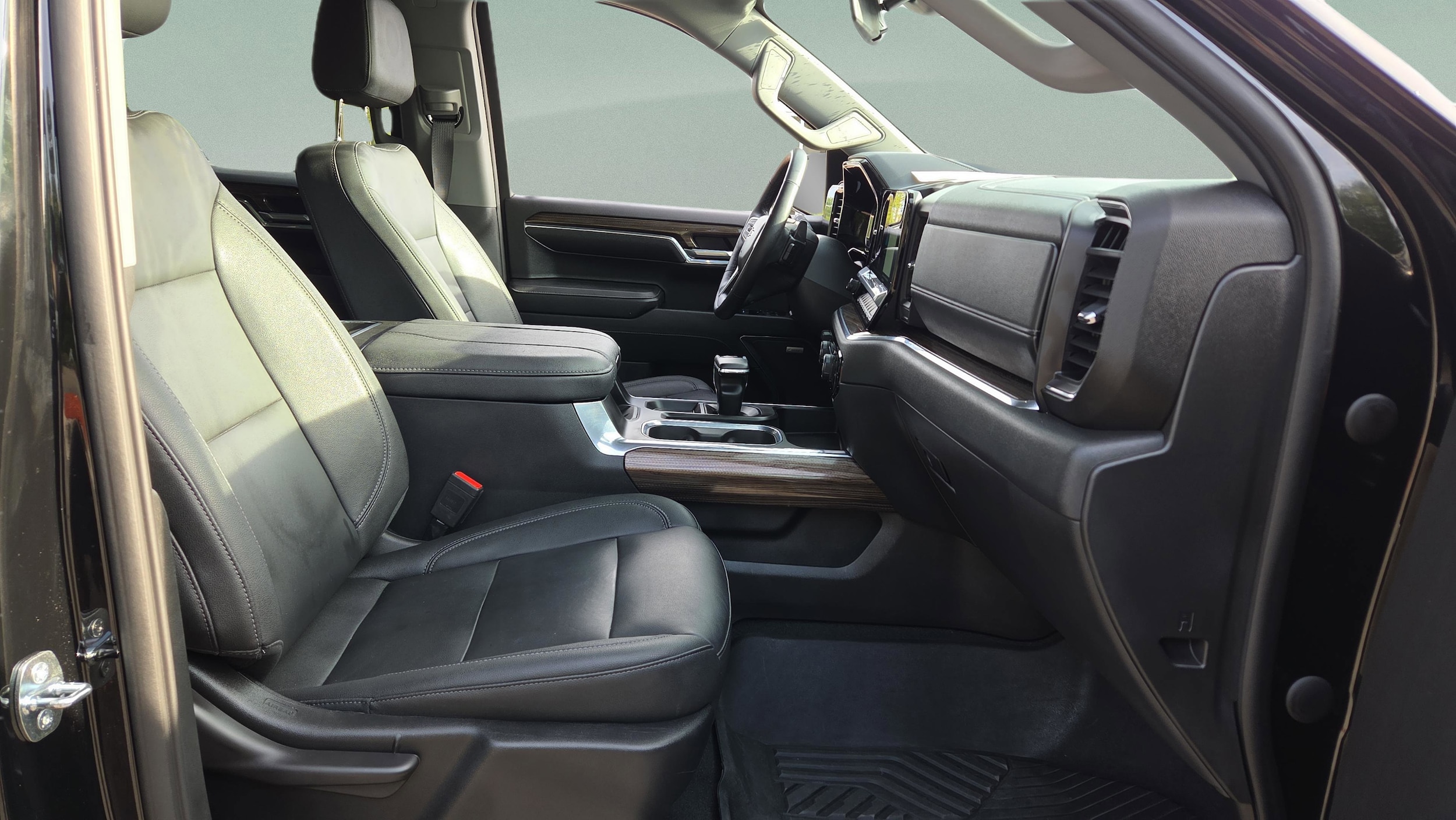 2023 Chevrolet Silverado 1500 LT Trail Boss - Photo 17