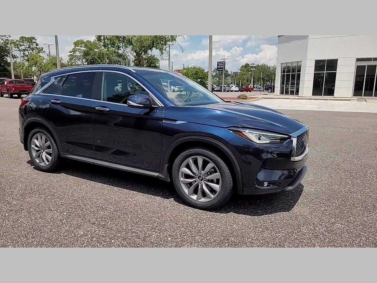 2022 Infiniti QX50 Luxe photo 38