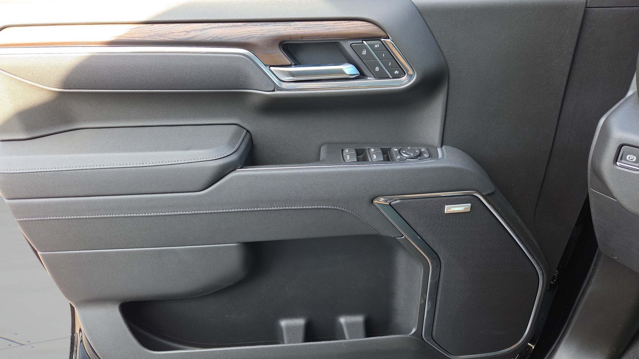 2026 GMC Sierra 1500 SLT - Photo 43