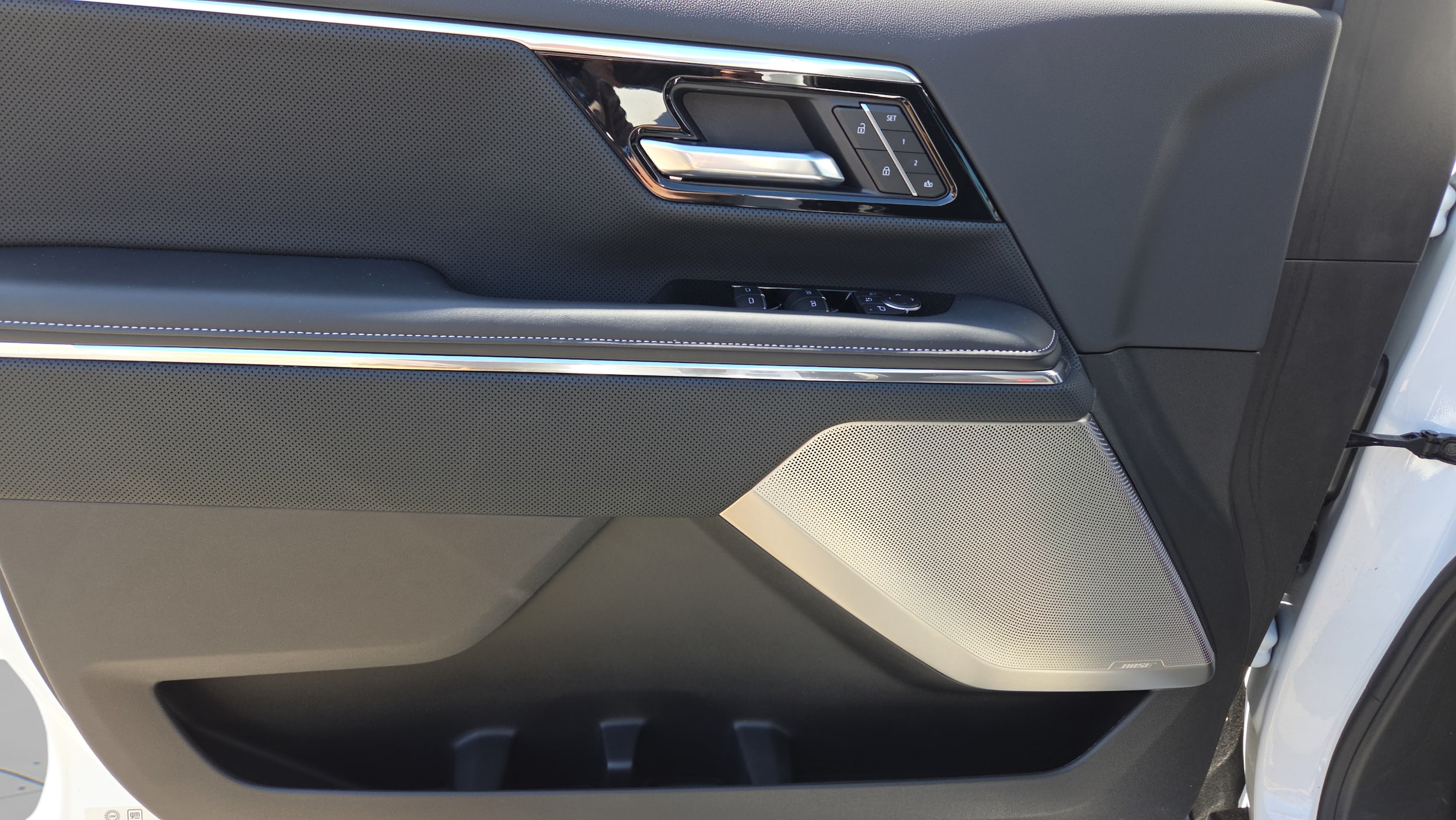 2025 GMC Sierra EV Denali - Photo 18