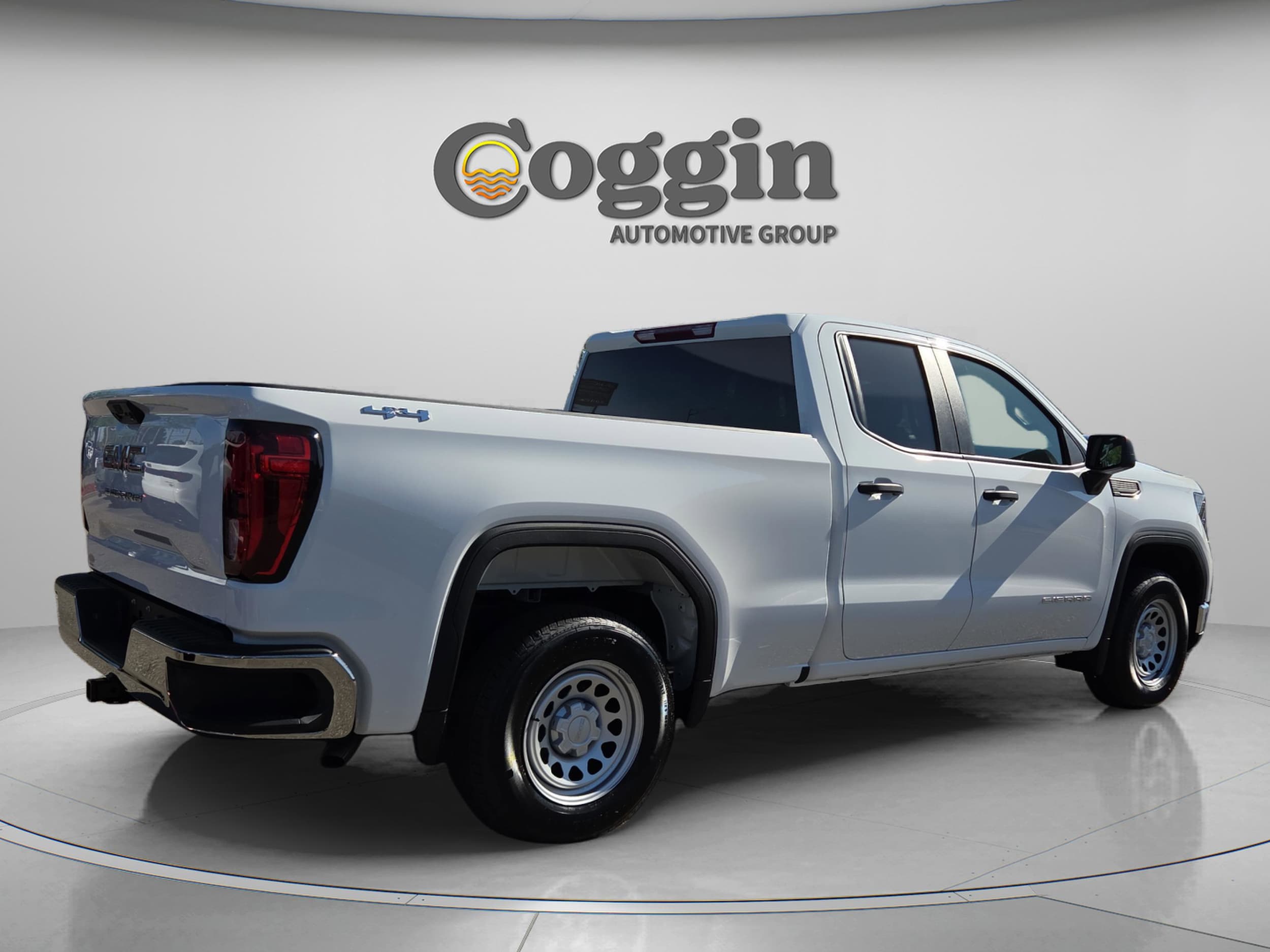 2026 GMC Sierra 1500 Pro - Photo 5