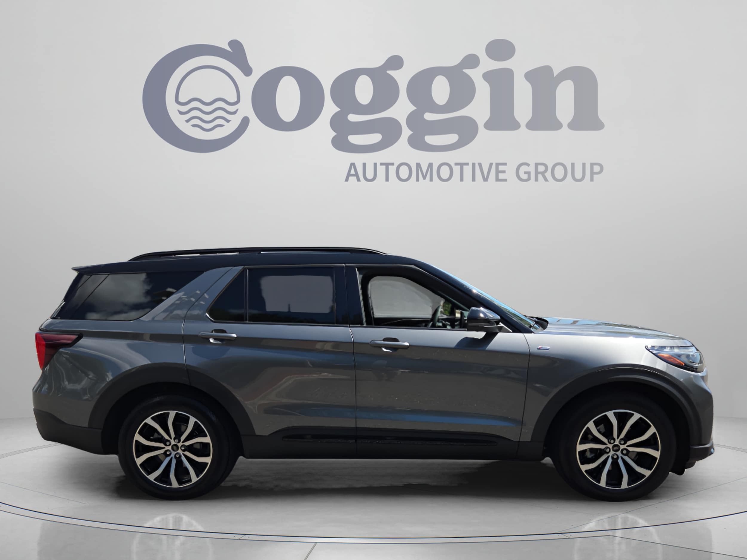 2025 Ford Explorer ST-LINE - Photo 6