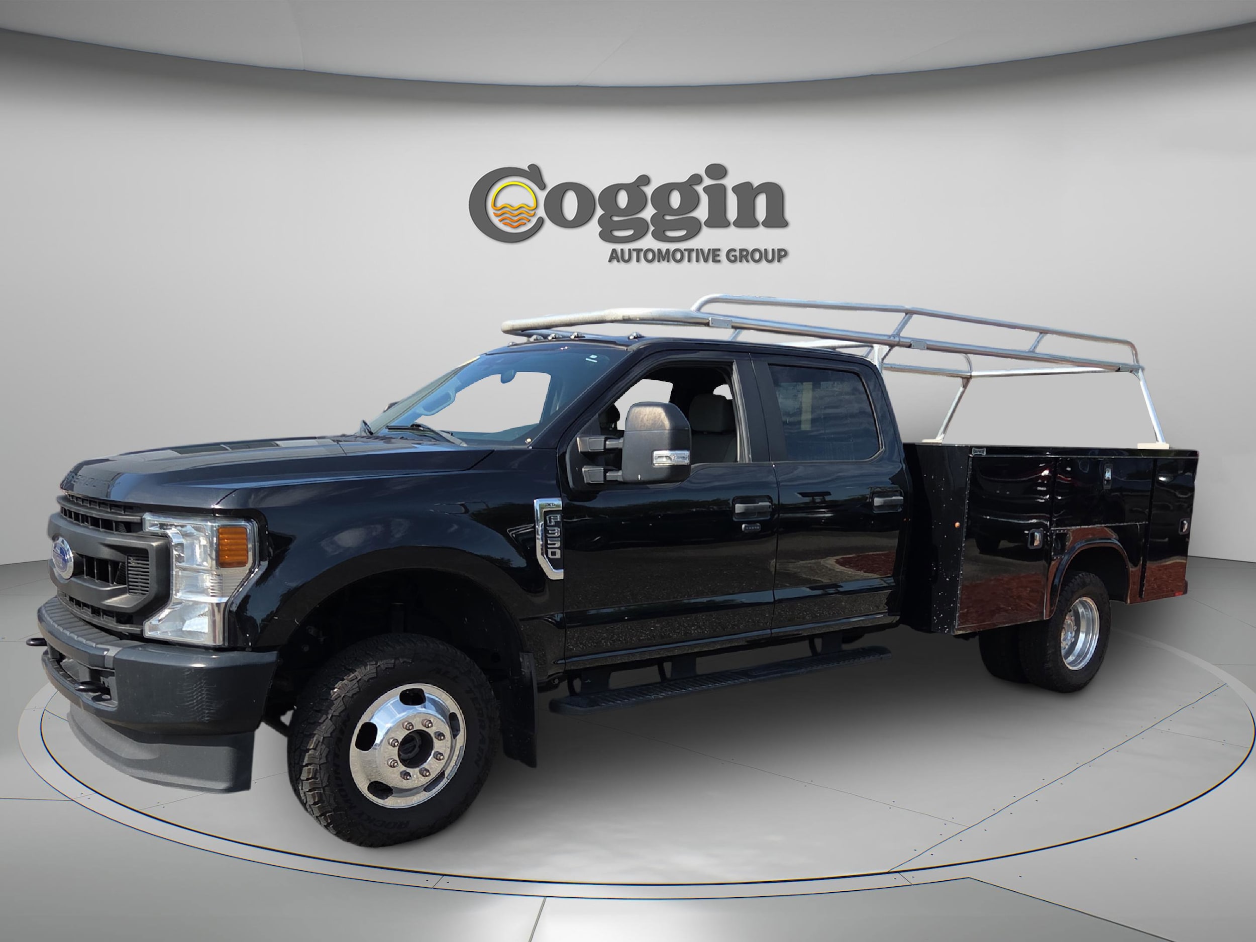 2022 Ford F-350 XL 4x4 Crew Cab 179-In DRW's photo