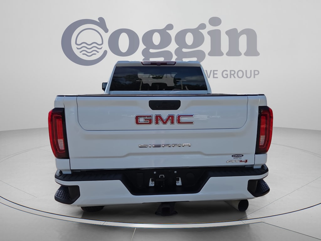 Used 2022 GMC Sierra 2500 HD AT4 Truck Crew Cab