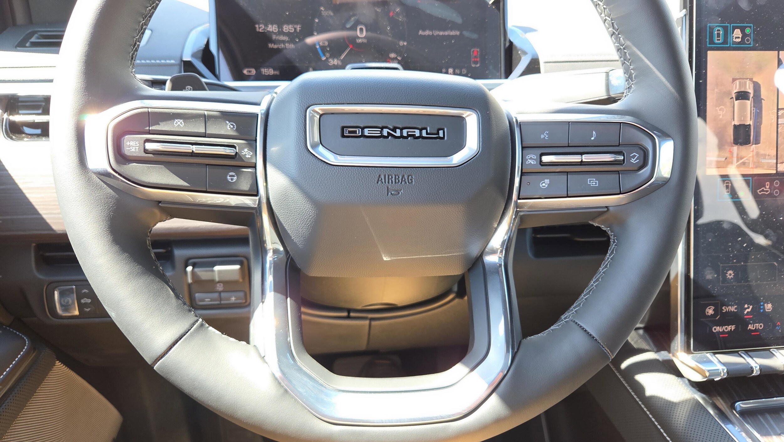 2025 GMC Sierra EV Denali - Photo 14