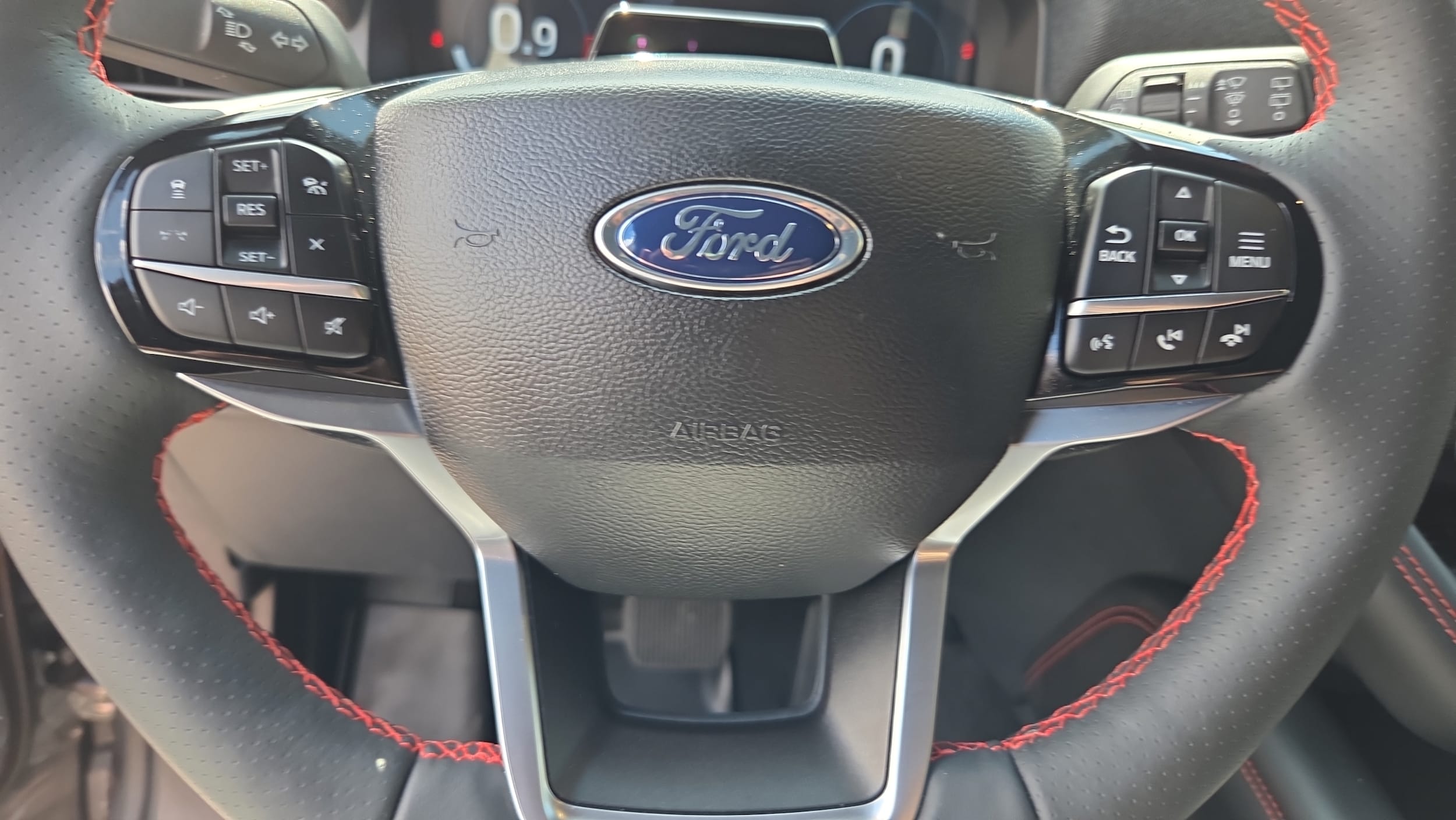2025 Ford Explorer ST-LINE - Photo 23