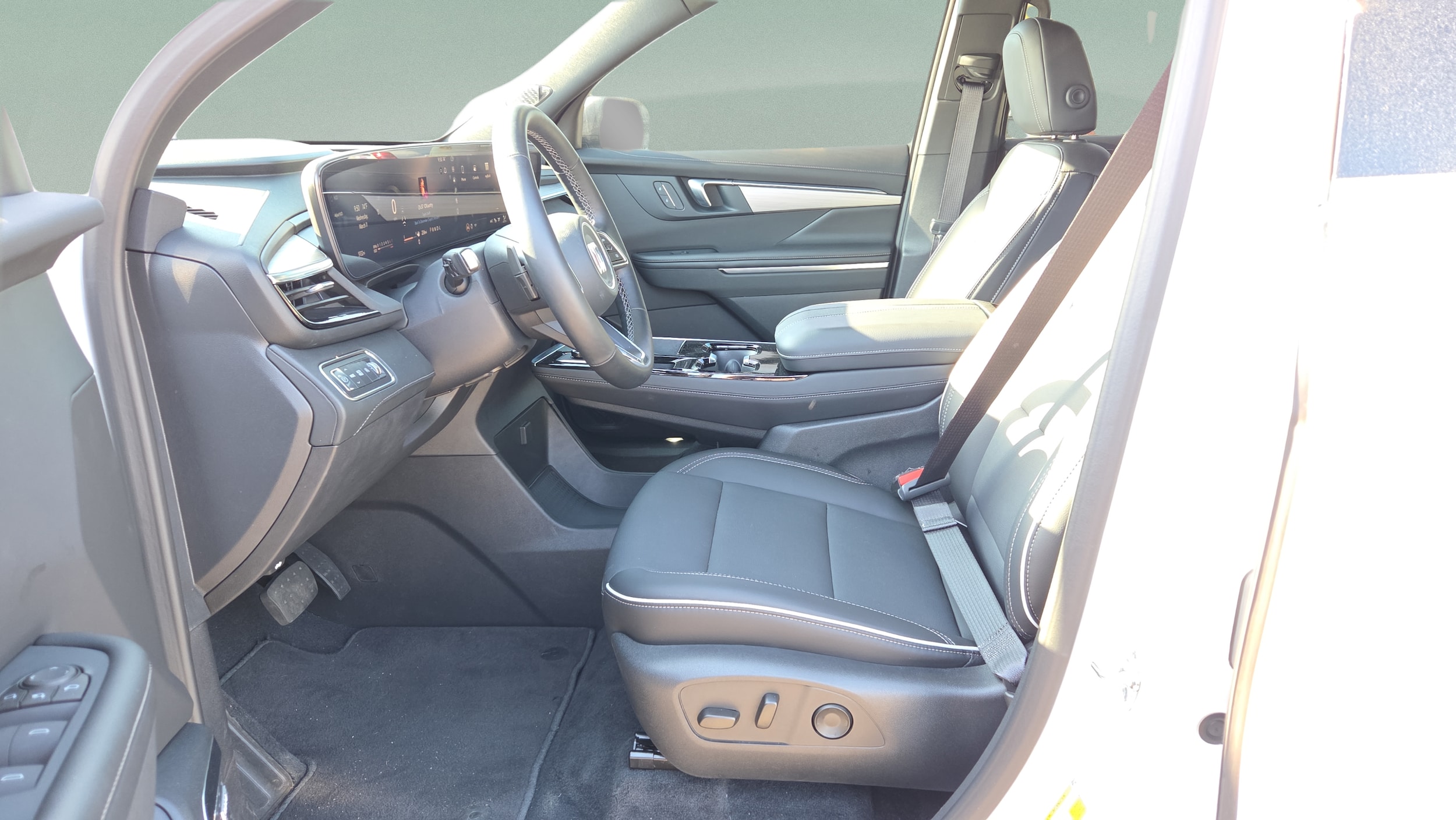 2025 Buick Enclave Preferred - Photo 25