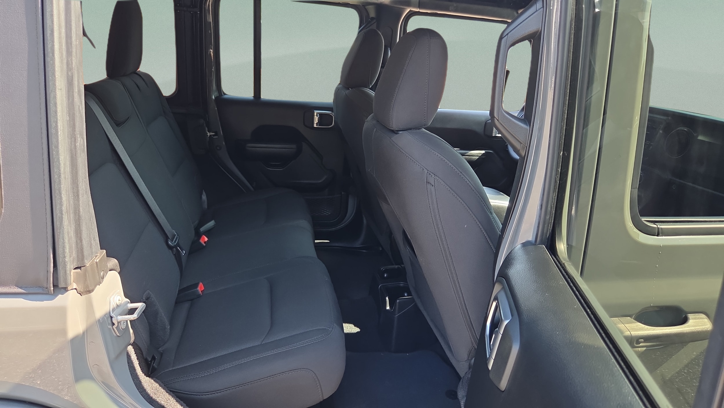 2023 Jeep Wrangler 4-Door Sport S - Photo 14