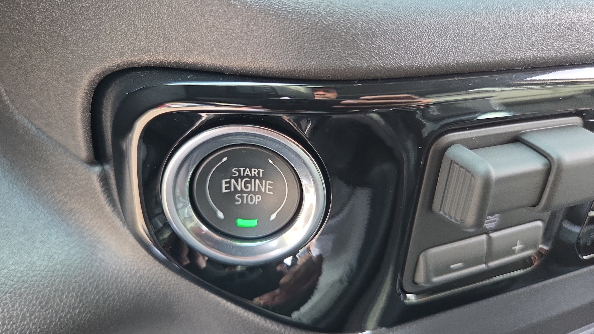2026 GMC Sierra 1500 SLT - Photo 21