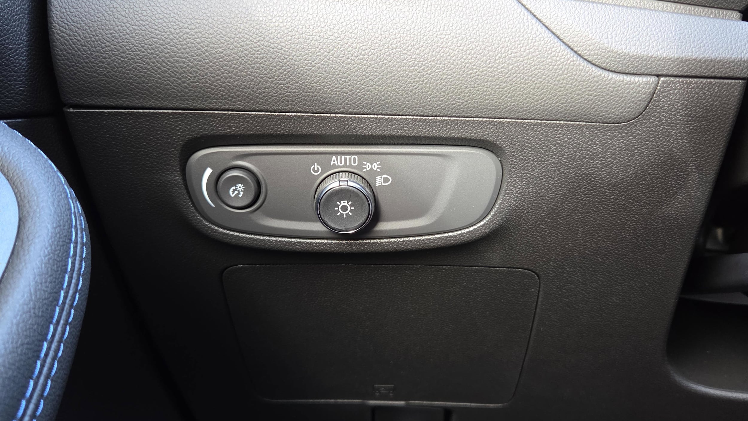 2026 Buick Encore GX Sport Touring - Photo 17