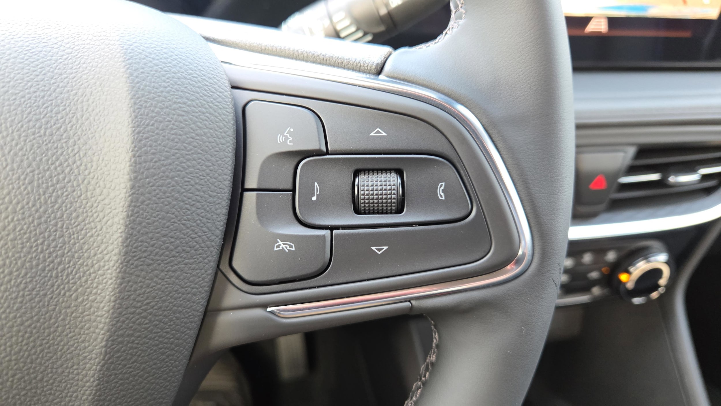2026 Buick Encore GX Sport Touring - Photo 15