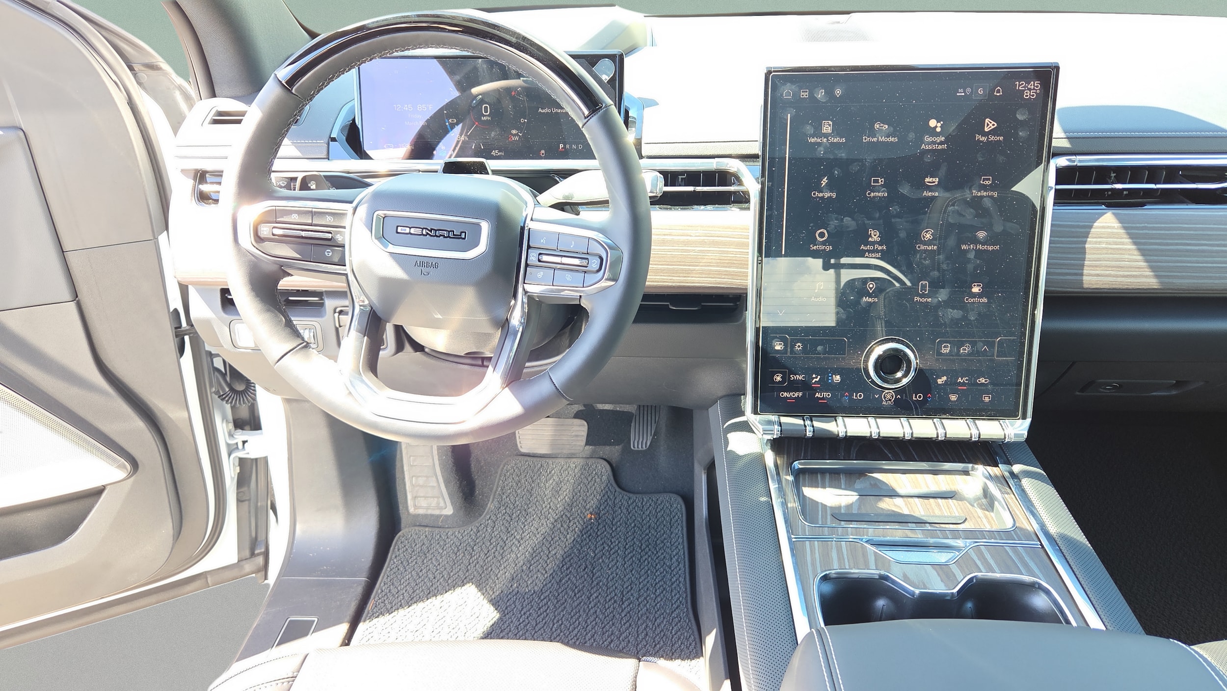 2025 GMC Sierra EV Denali - Photo 19