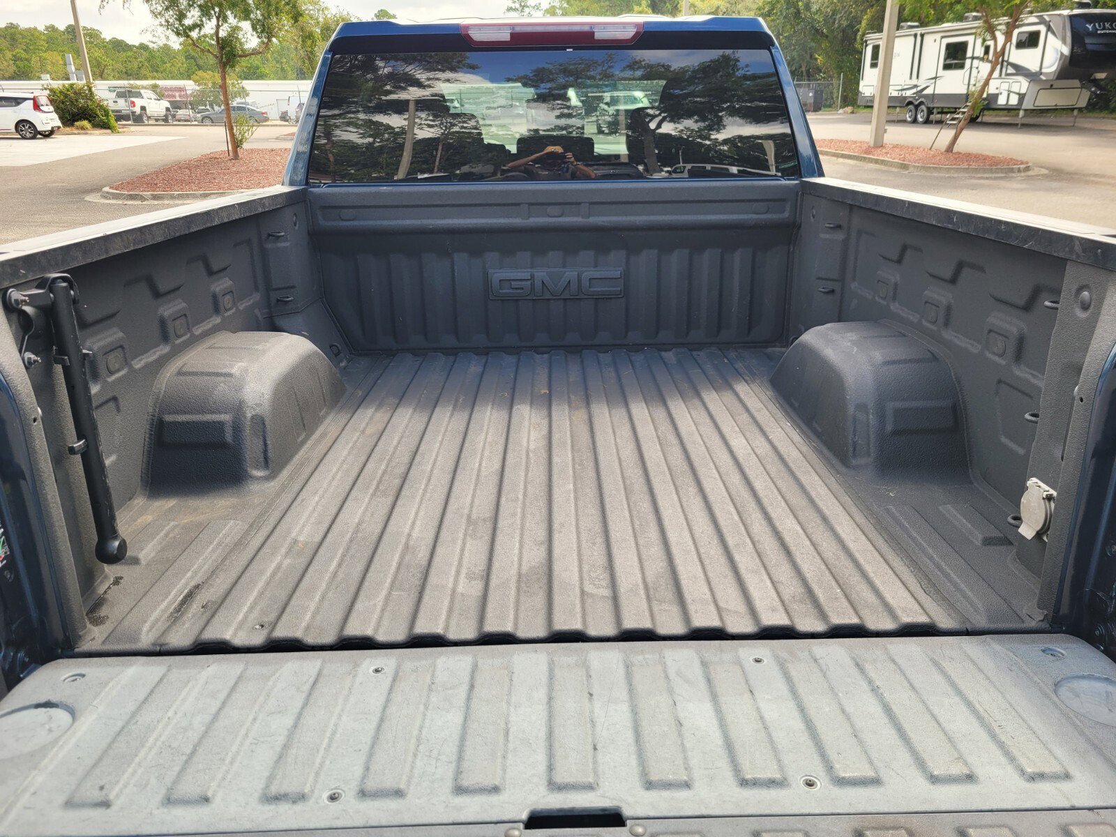 2022 Gmc Sierra 1500 SLE photo 4