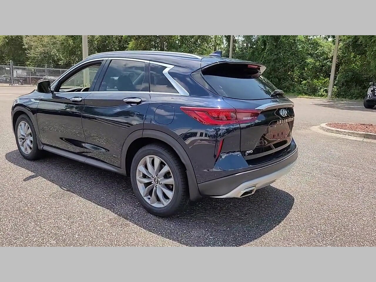 2022 Infiniti QX50 Luxe photo 21