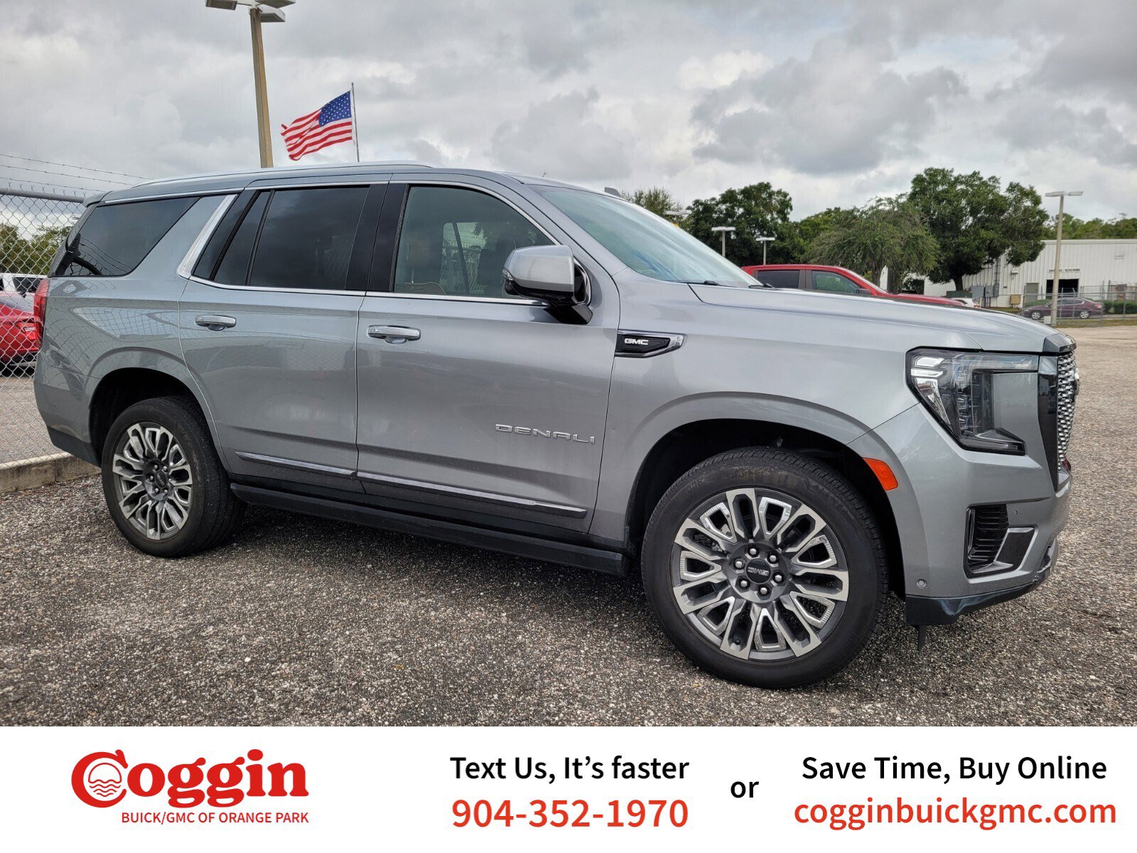 2024 GMC Yukon Denali Ultimate's photo