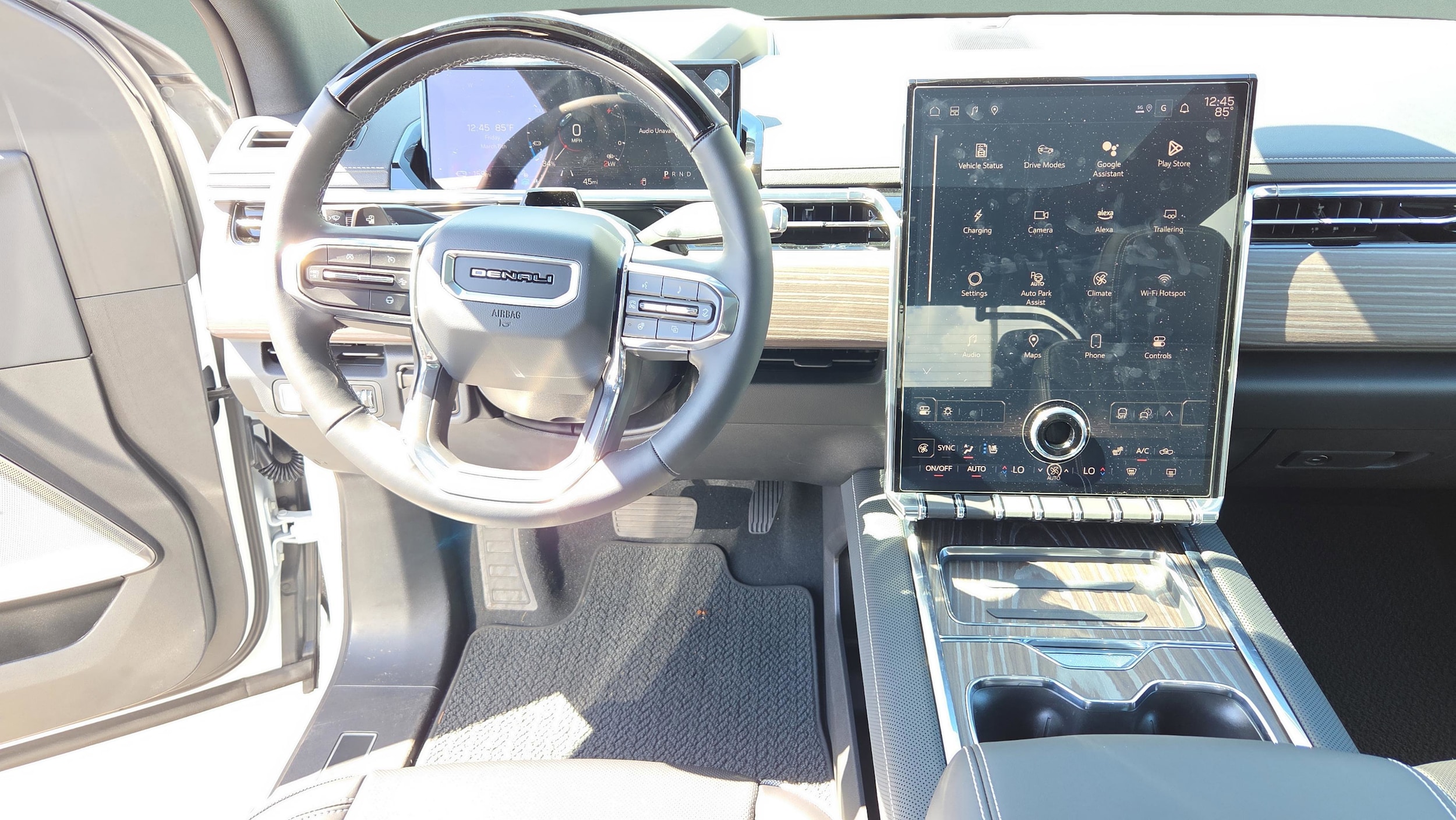 2025 GMC Sierra EV Denali - Photo 20