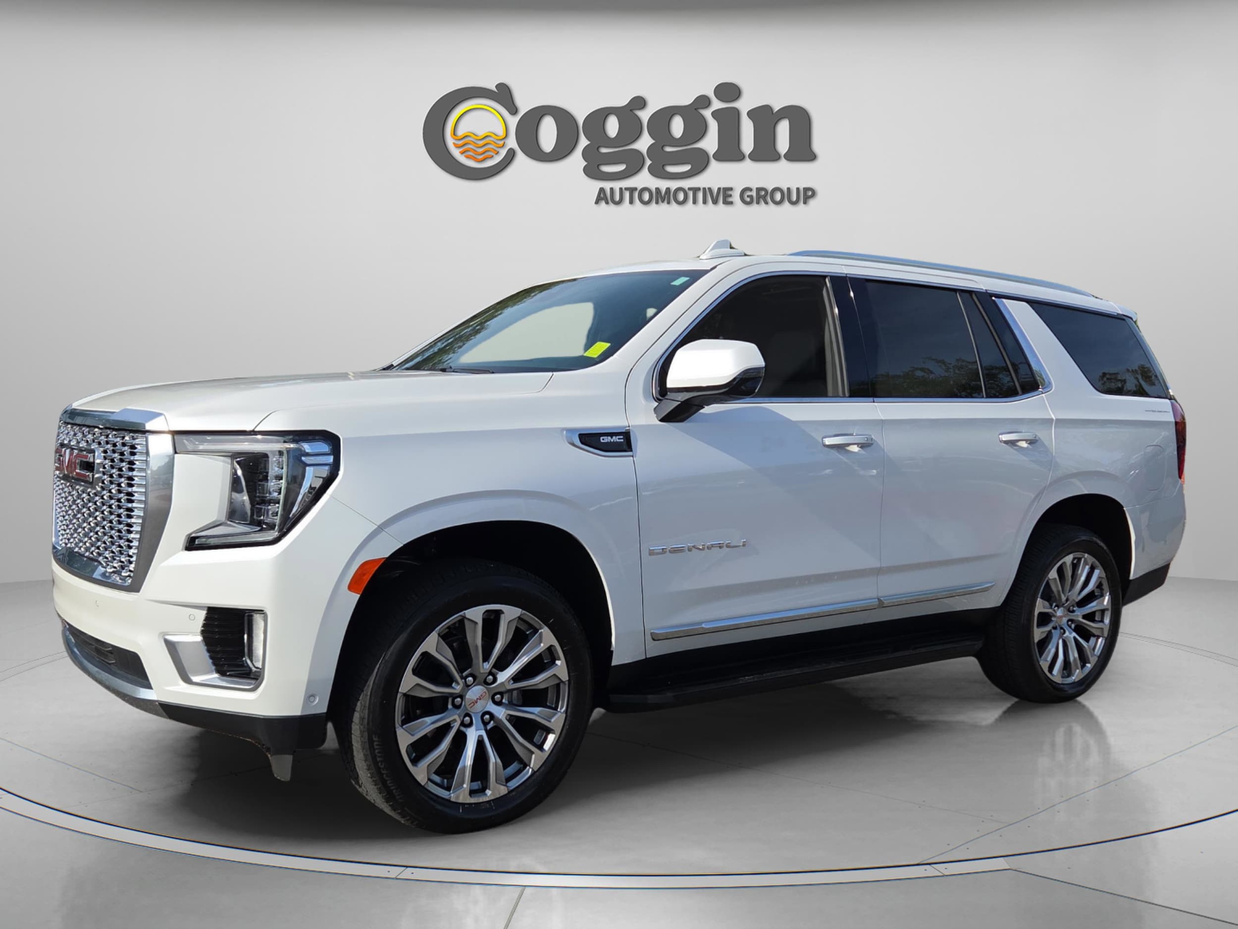 2024 GMC Yukon 4WD Denali's photo