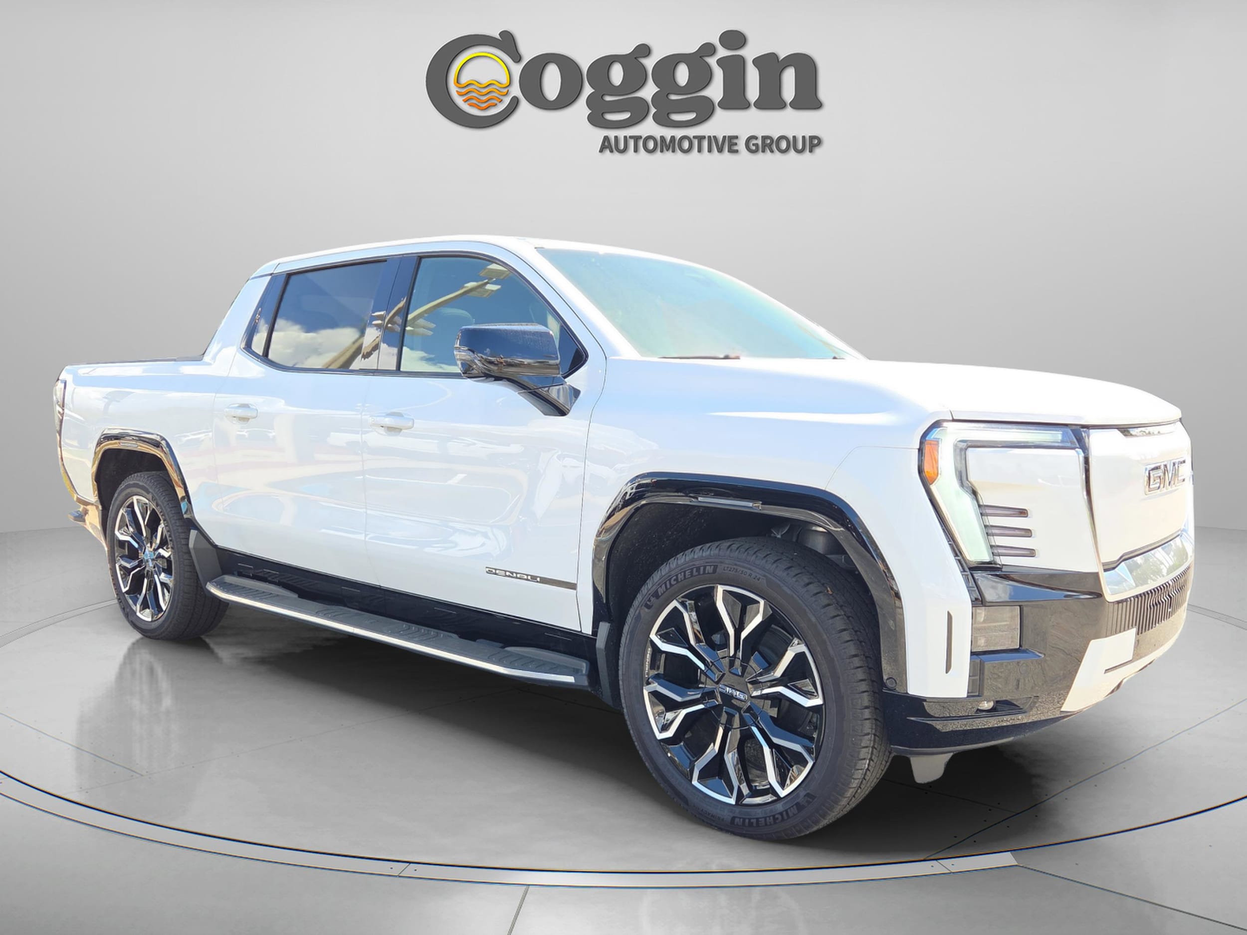 2025 GMC Sierra EV Denali - Photo 6