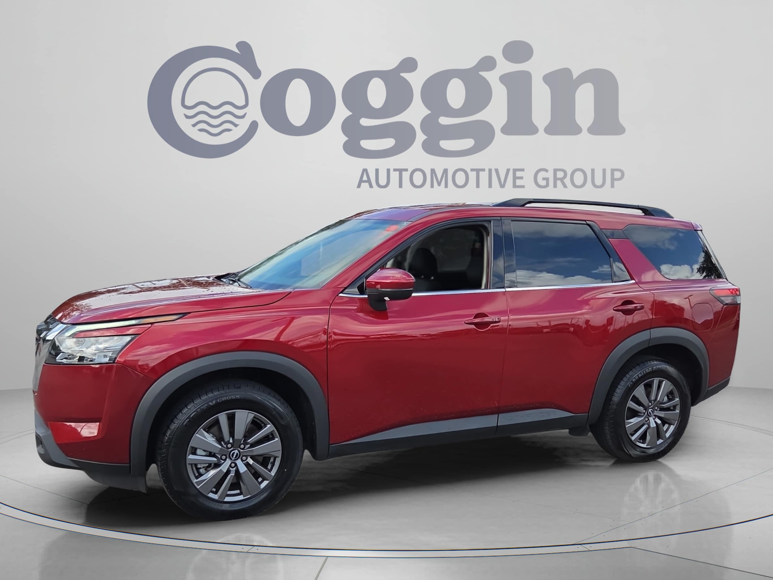 2024 Nissan Pathfinder SV - Photo 1