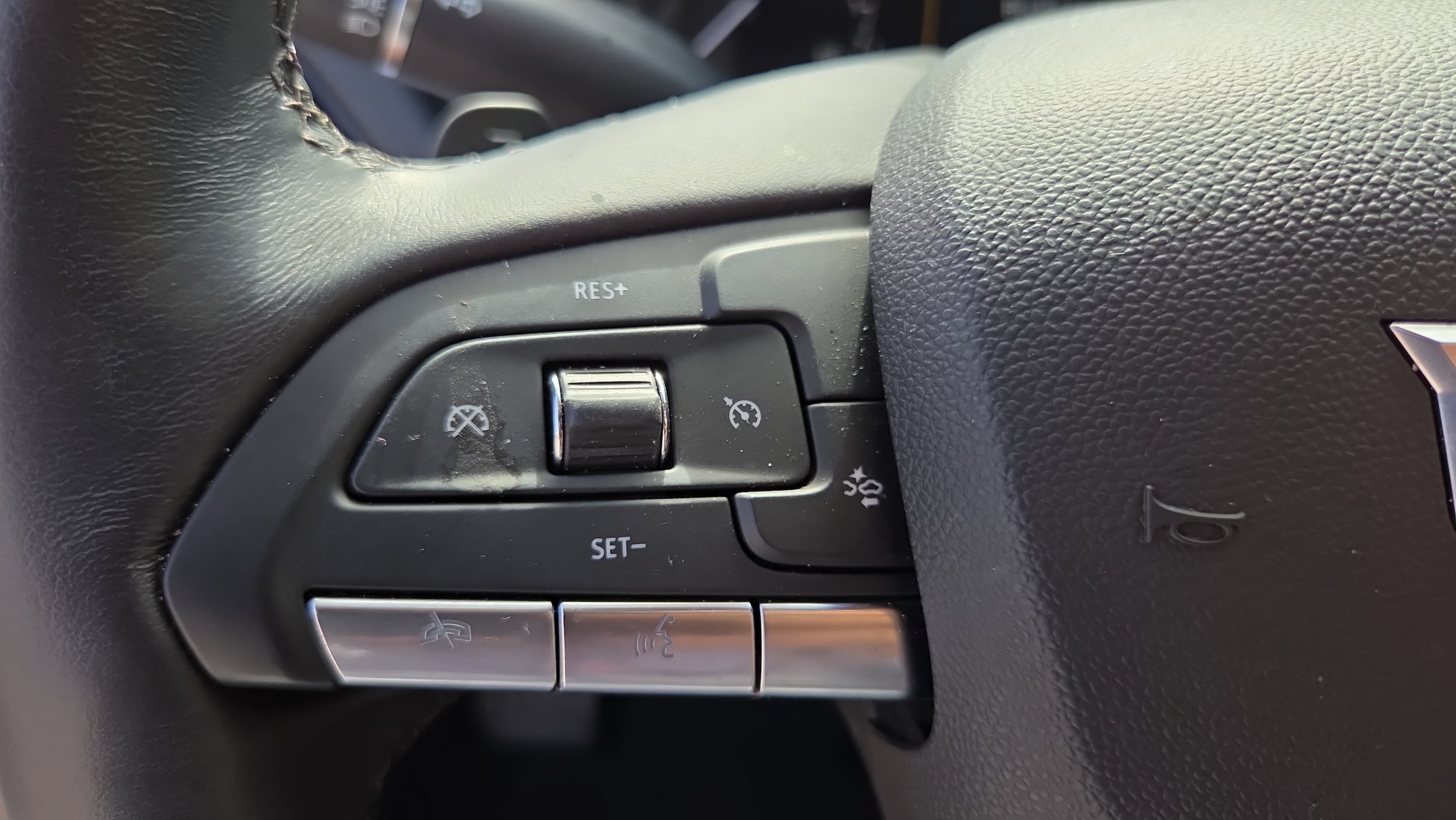 2025 Cadillac CT4 Luxury - Photo 24