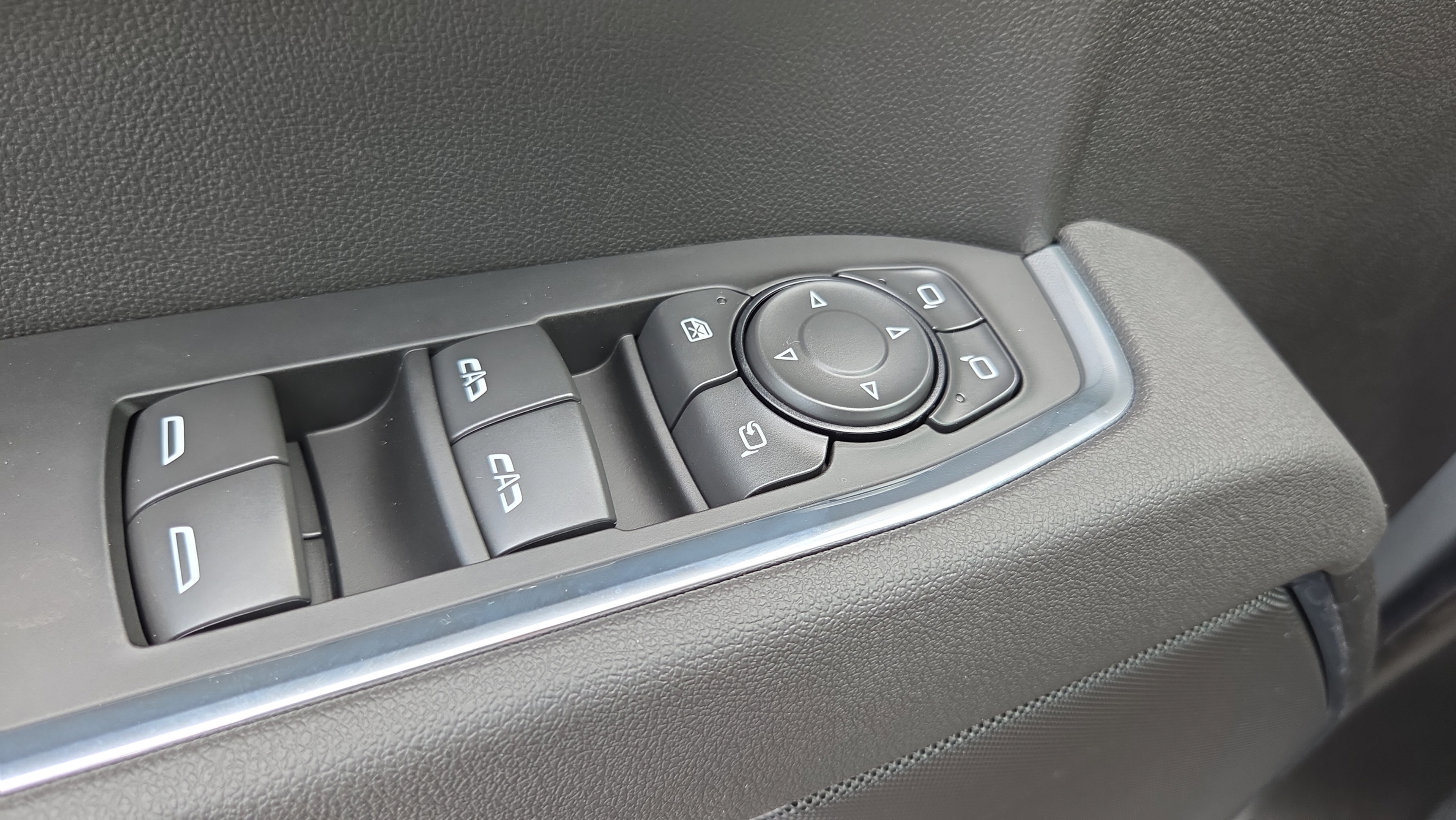 2026 GMC Sierra 1500 SLT - Photo 29