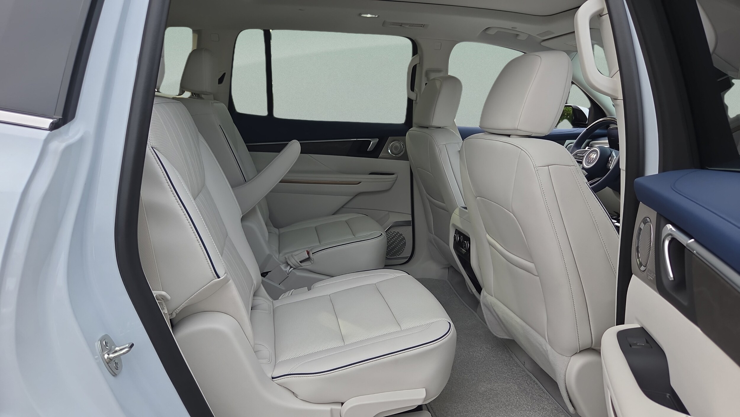 2026 Buick Enclave Avenir - Photo 14