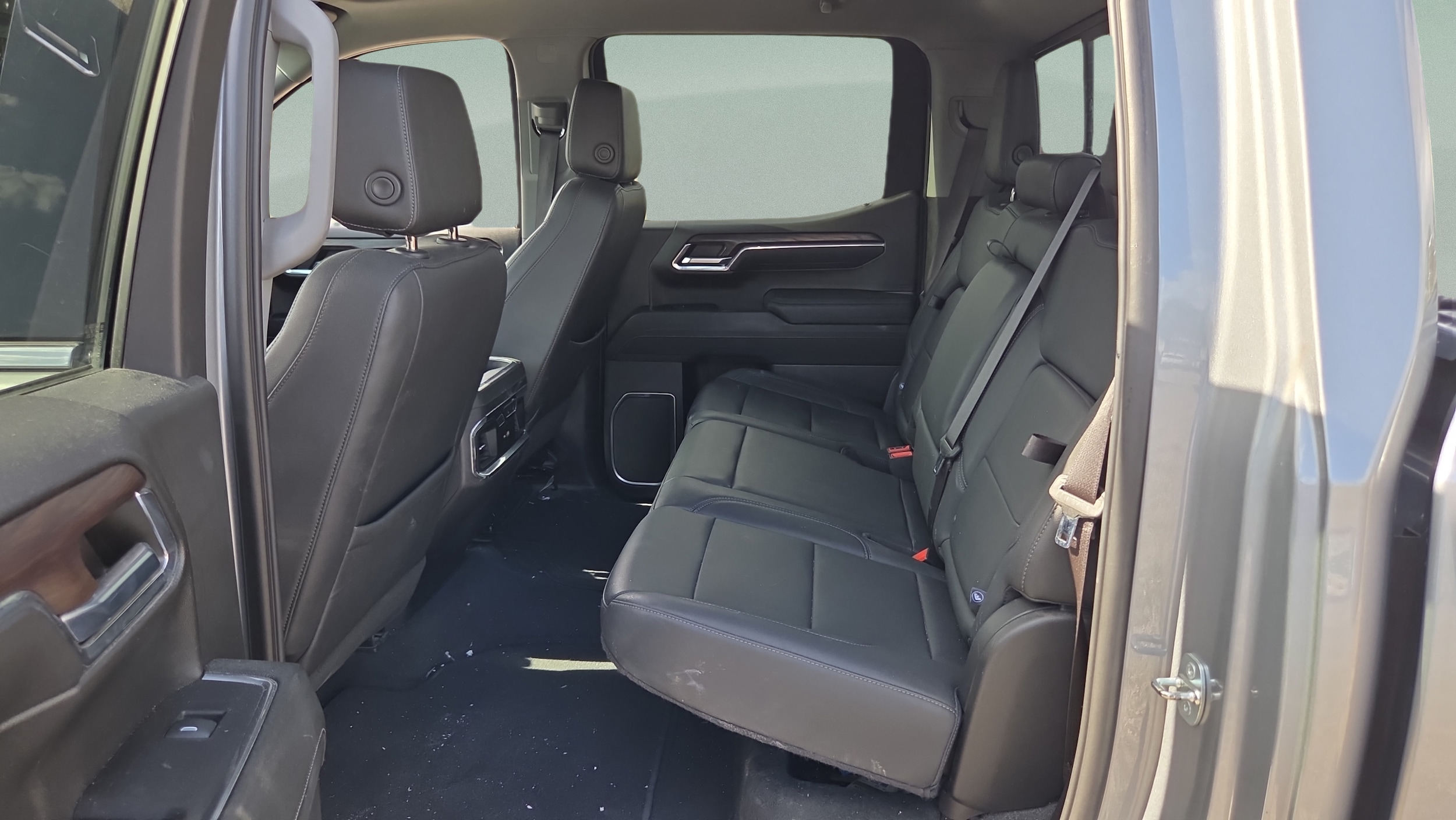 2023 GMC Sierra 1500 SLT - Photo 12