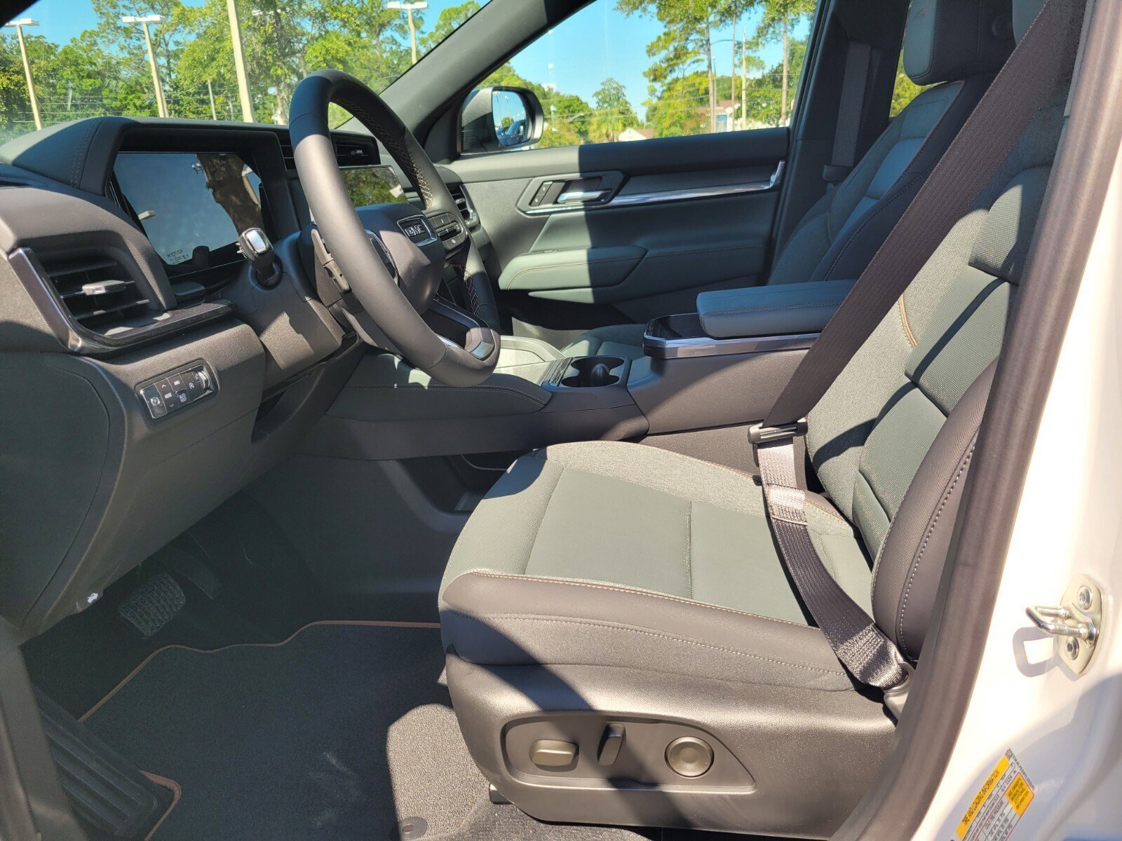 2026 Gmc Terrain AT4 photo 2
