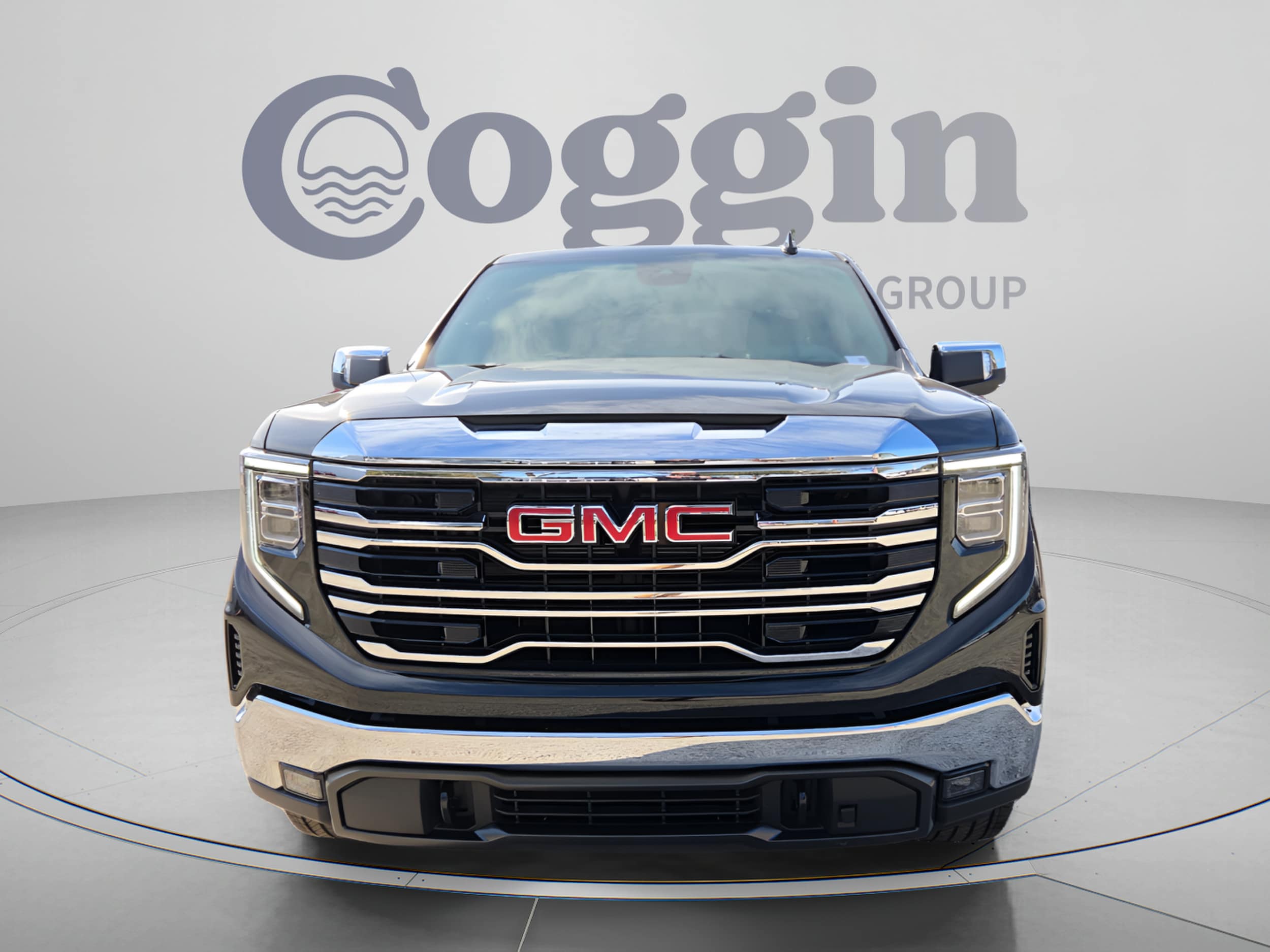 2026 GMC Sierra 1500 SLT - Photo 17
